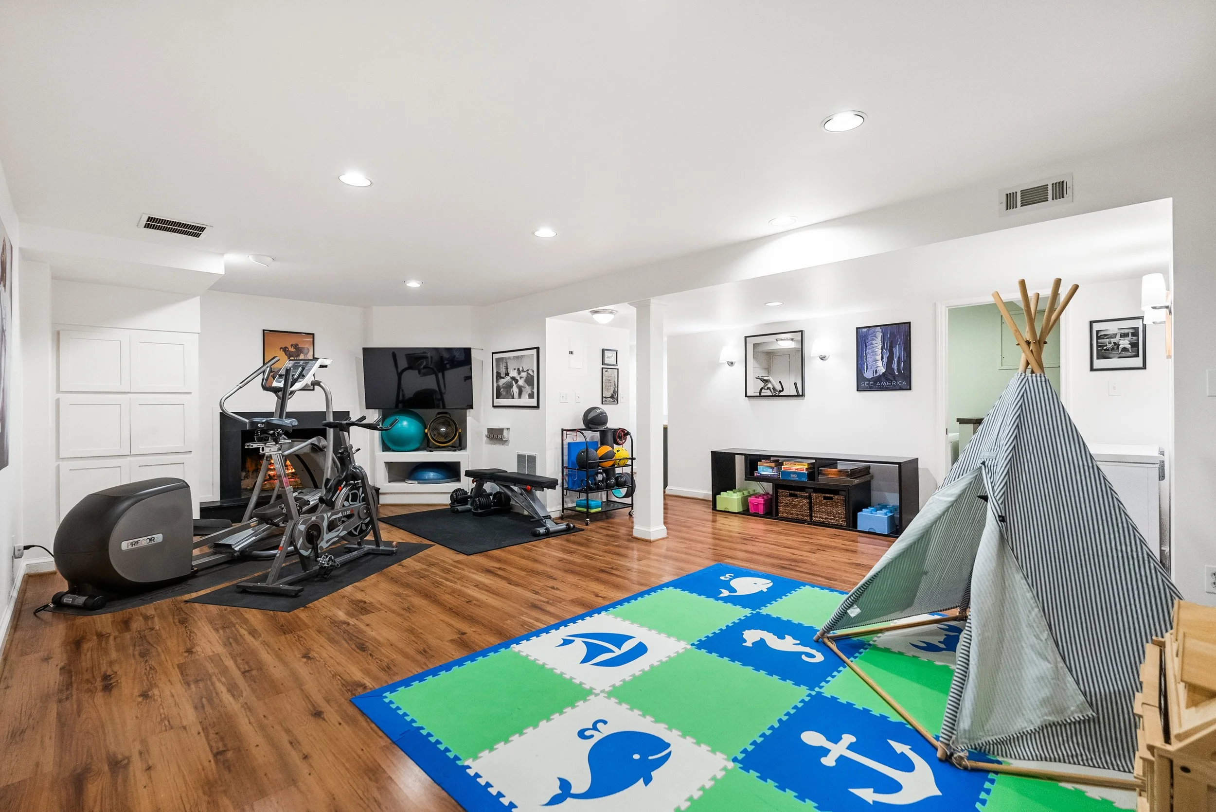 5202 Portsmouth Rd, Bethesda, MD 20816 - 0073.jpg