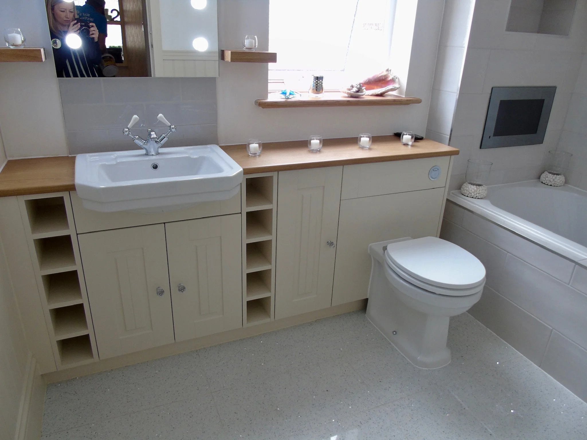 Exquisite Double ended bath and shower including television and ceiling speakers