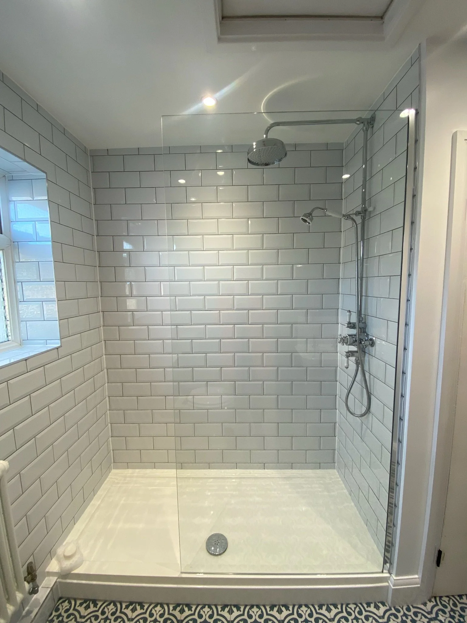 Traditional feel bathroom