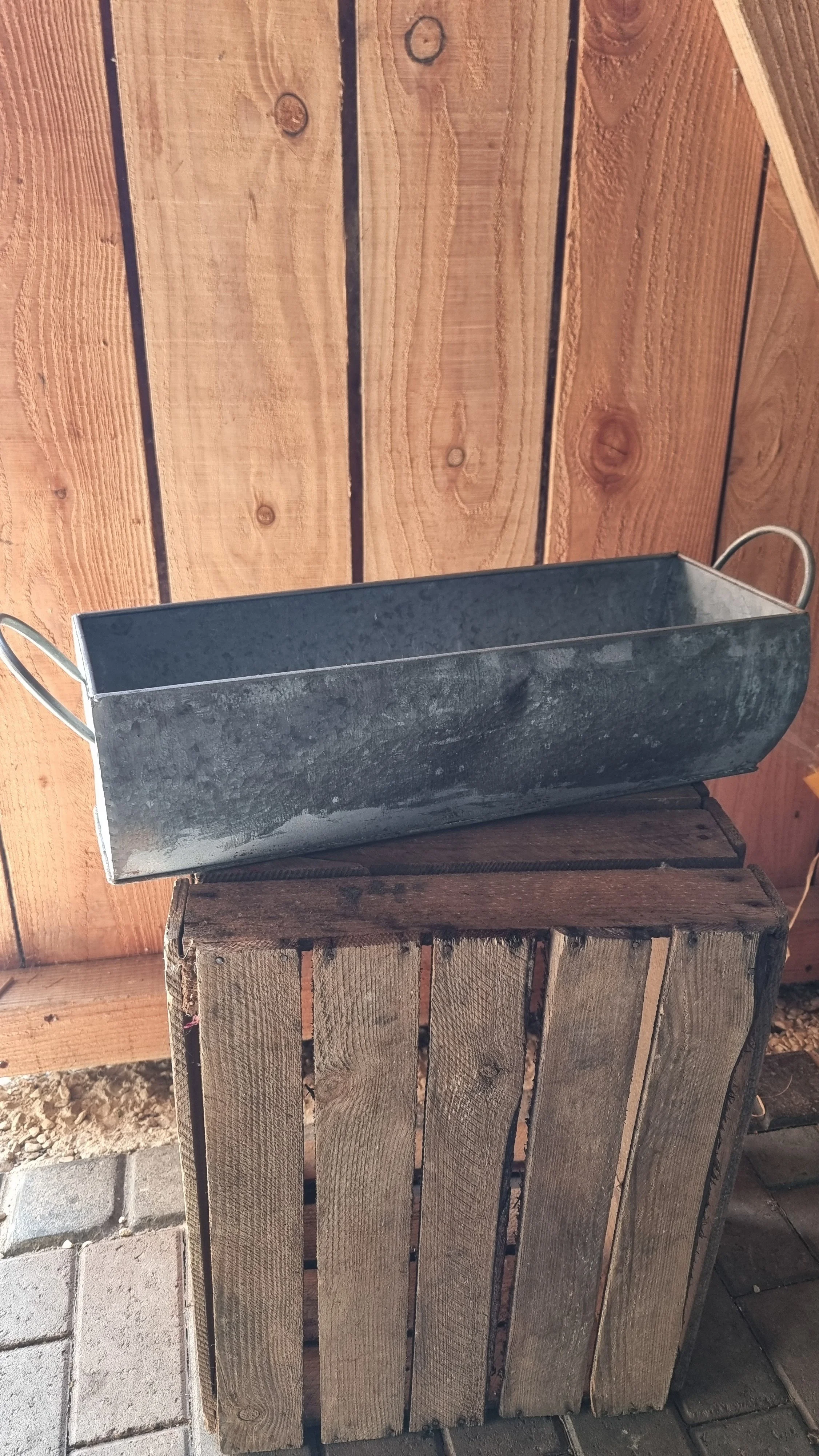 Metal trough.

6 available.

H17.5cm W50cm.

£7 each.

Comes with plastic insert.