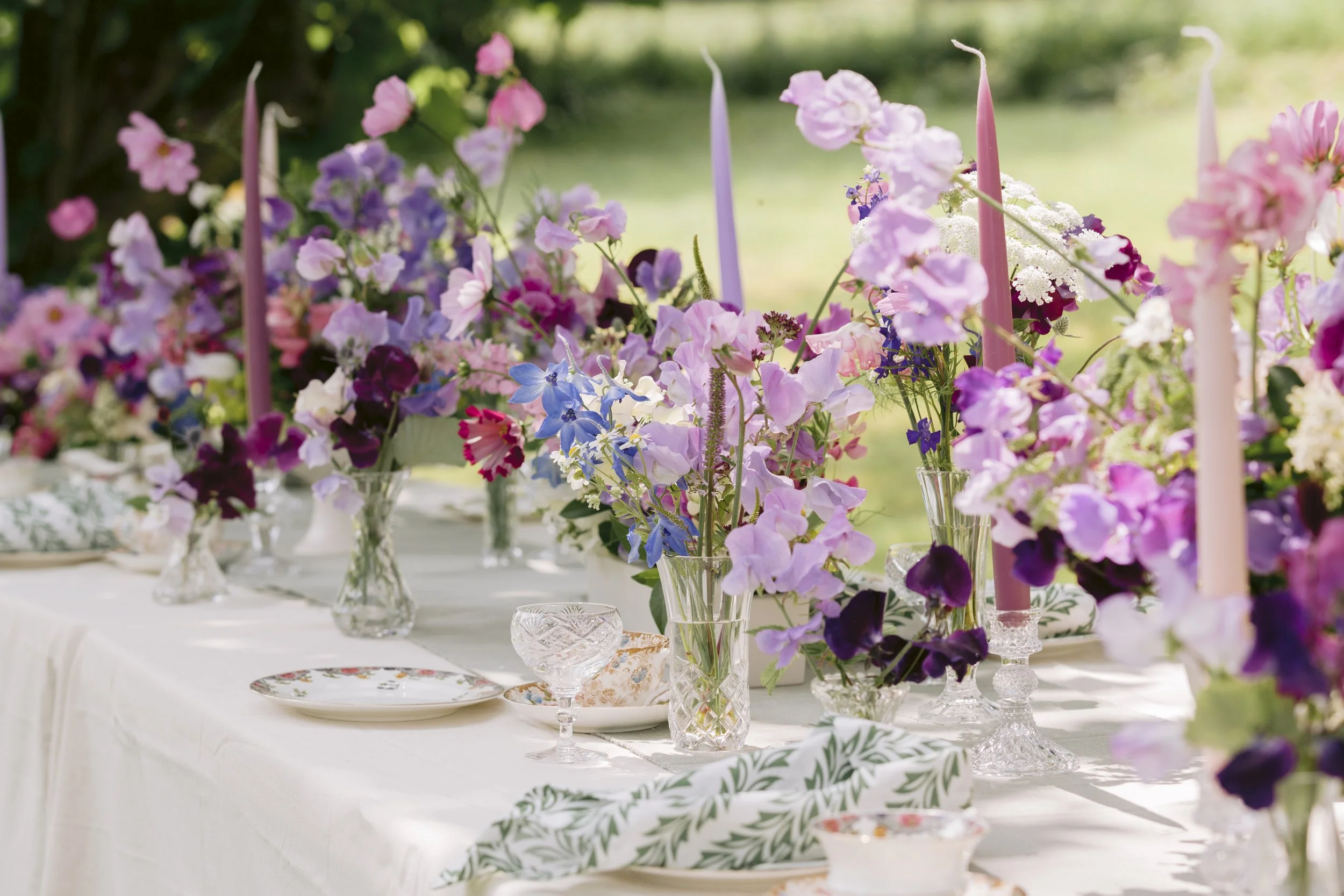 luxury wedding florist Wiltshire designing elegant floral installations and bouquets