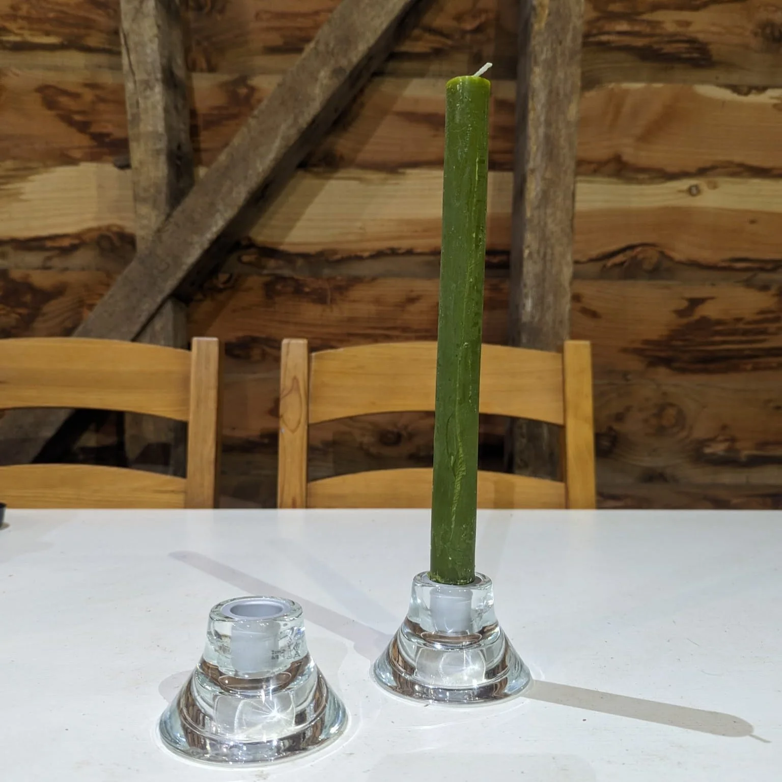 Glass double ended candleholders.

10 available.

£1 each.

Can be used for tealights or dinner candles. 

Must be returned wax-clean