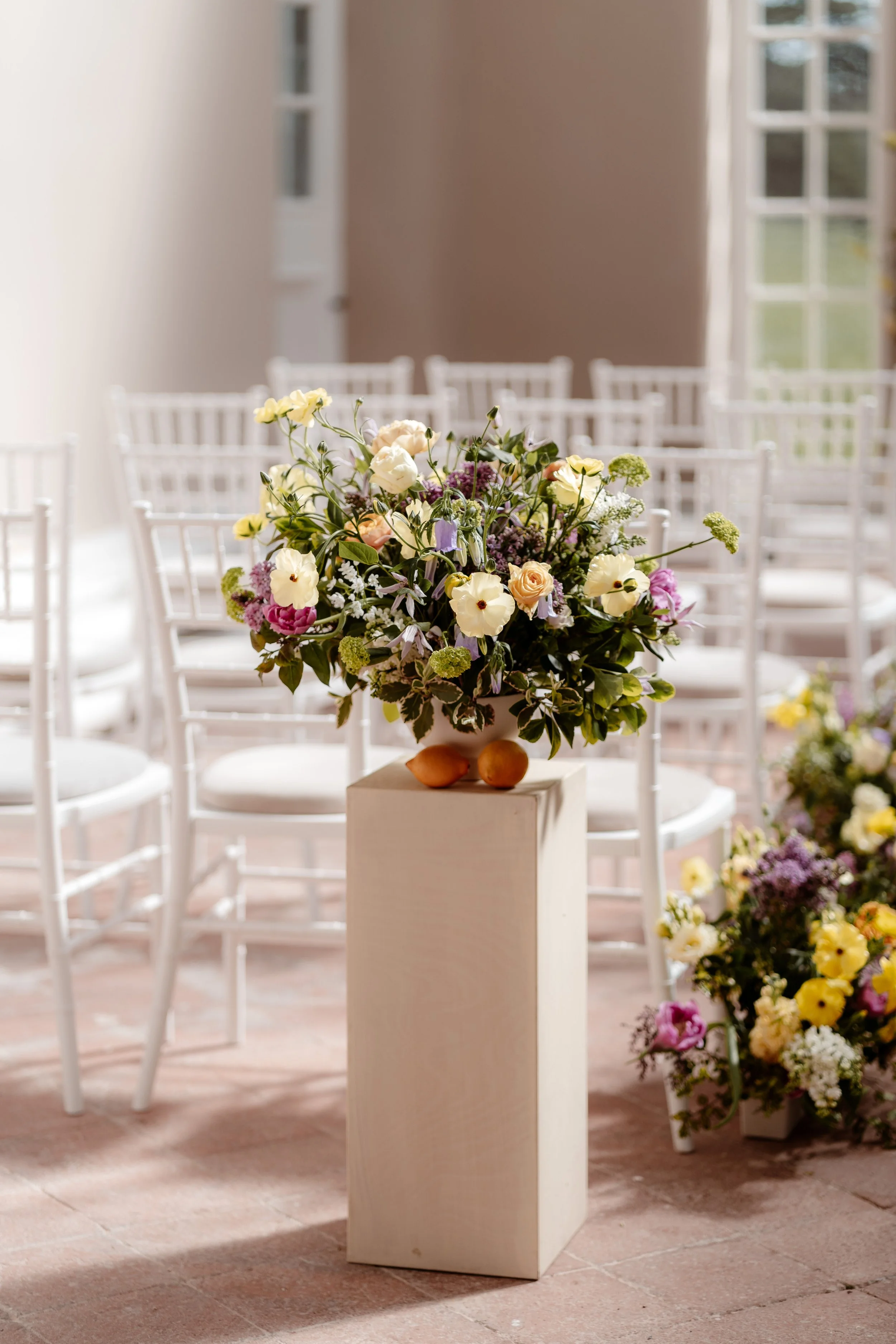 wedding table styling ideas with flowers and candles for romantic reception setup