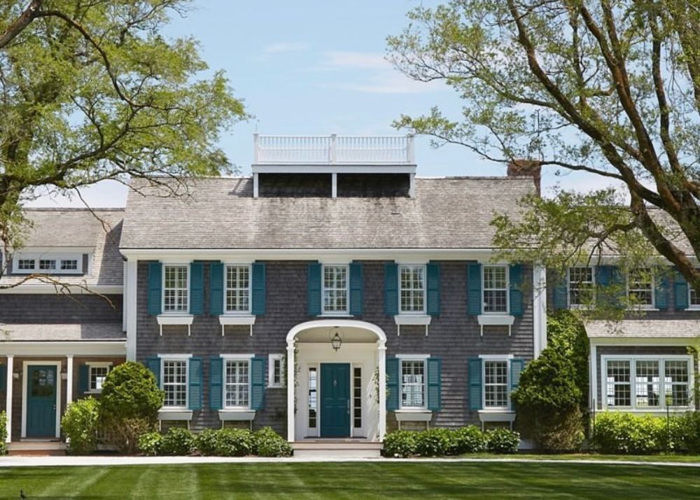 Nantucket Haven: A Timeless Retreat of Breathtaking Architecture and Colorful Family-Friendly Décor
