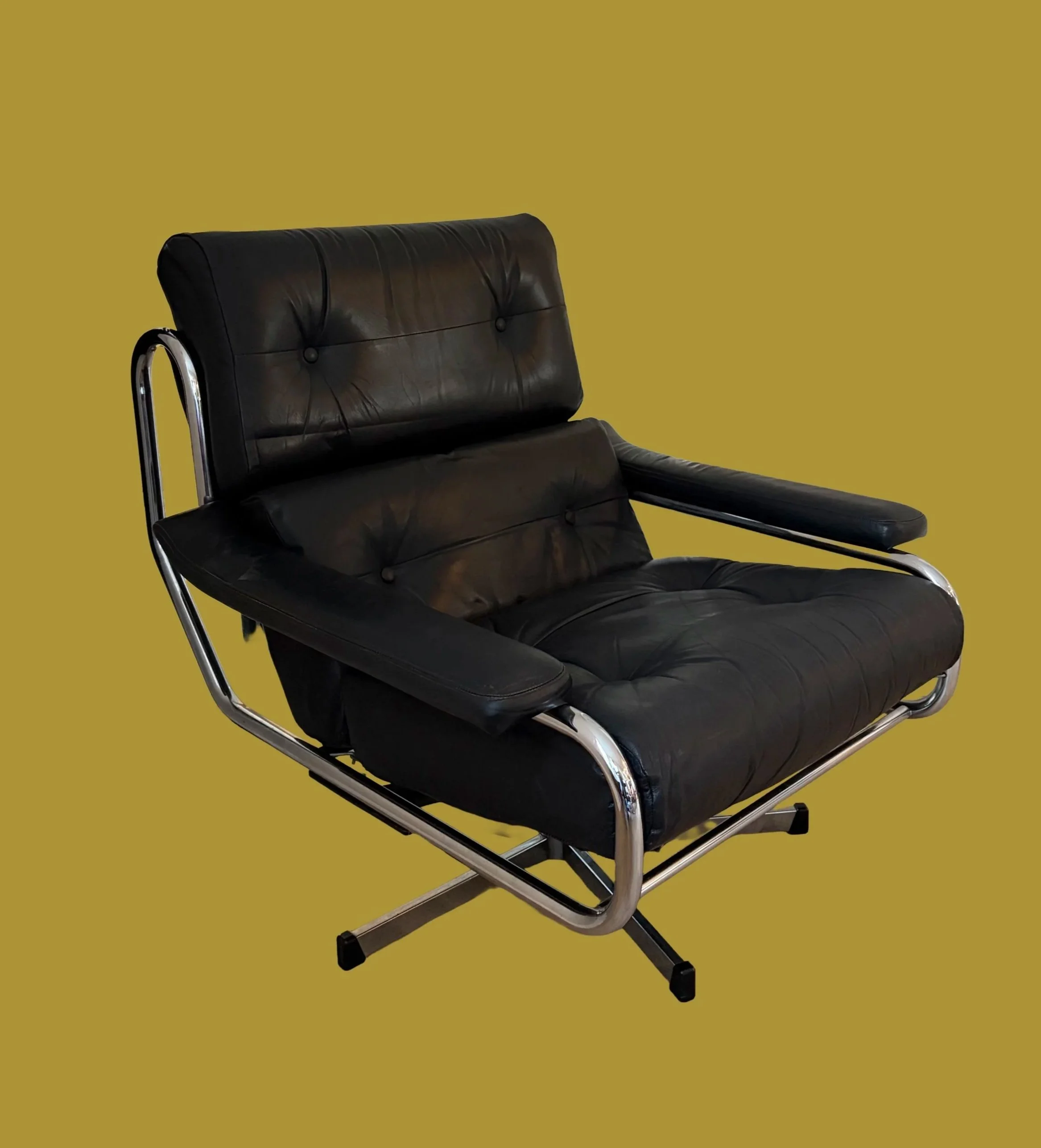 Pieff 'Alpha' Chrome & Leather Swivel Chair