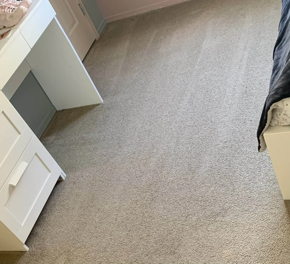 Bedroom carpet after cleaning