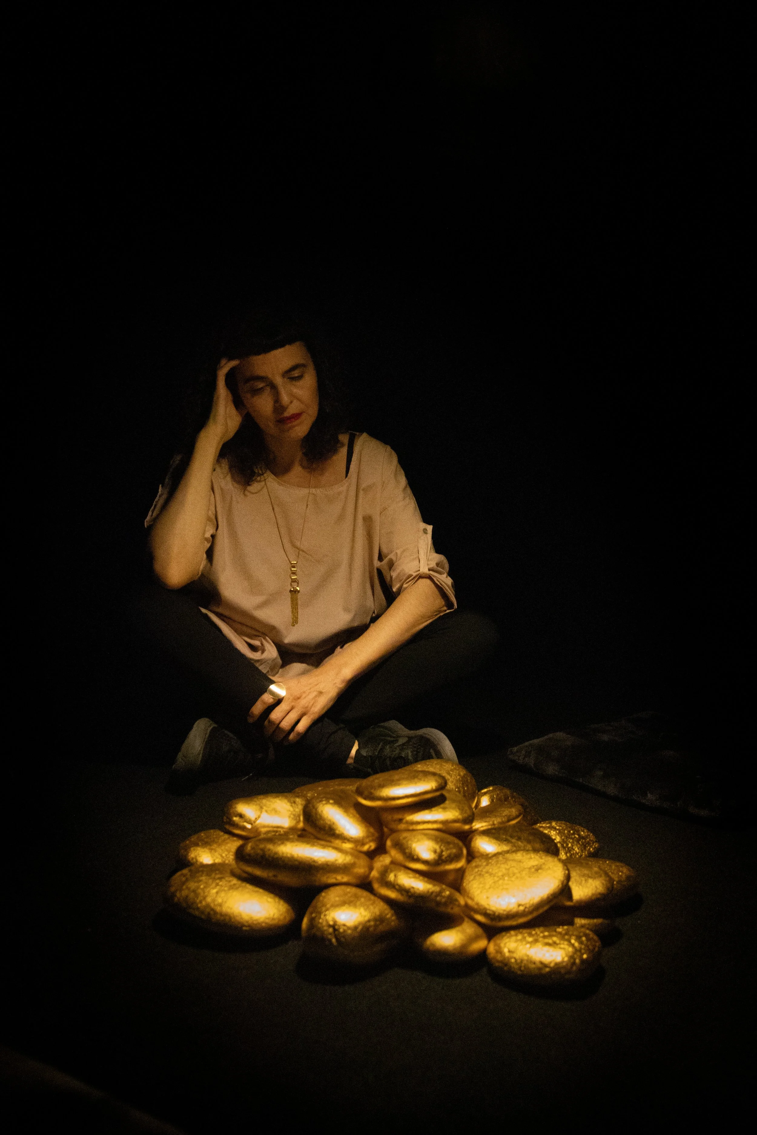 Rosana - Claroscuro en Acéfala  19.jpg
