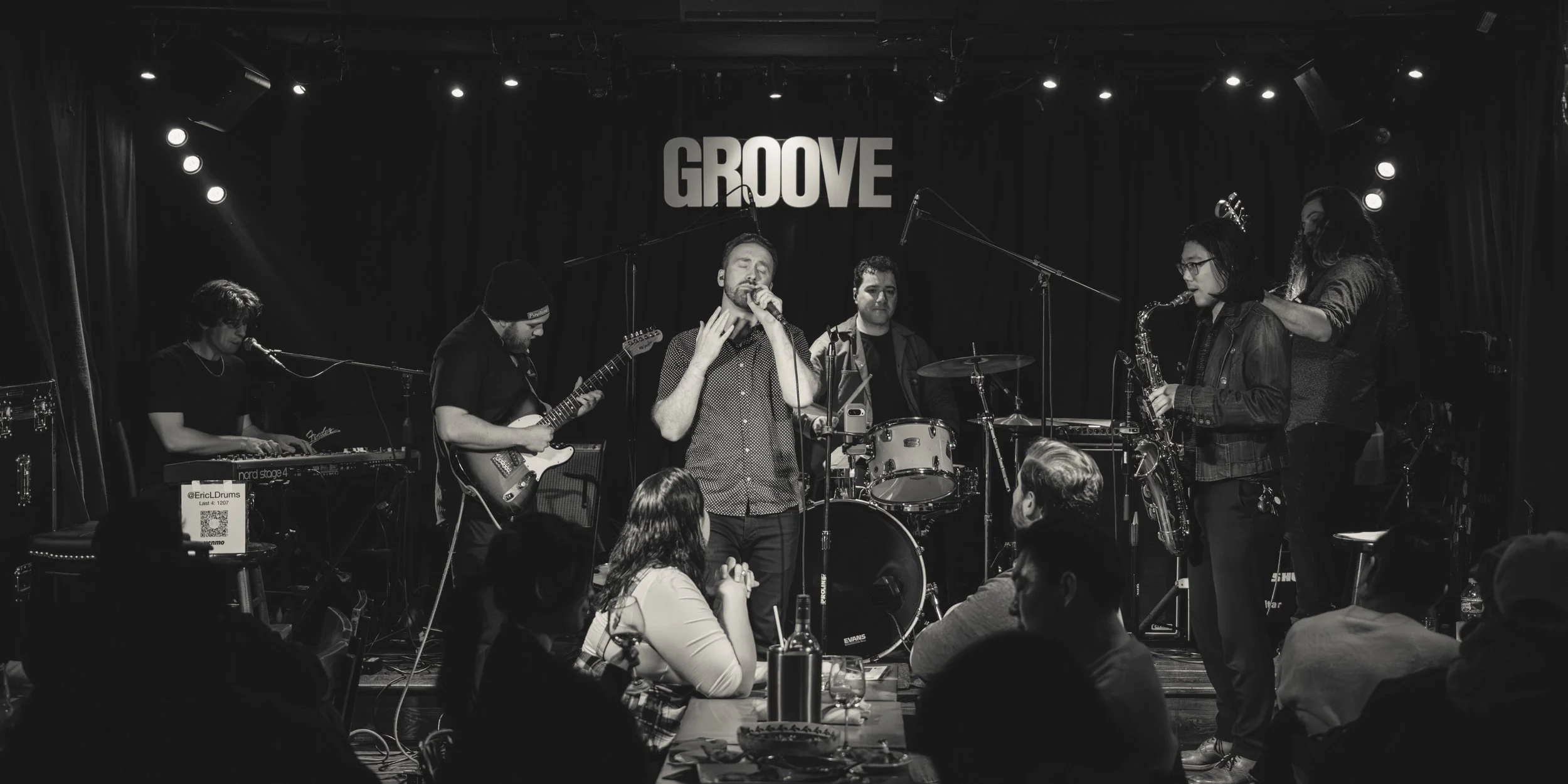 112225-Groove-EricLippin-93.jpg
