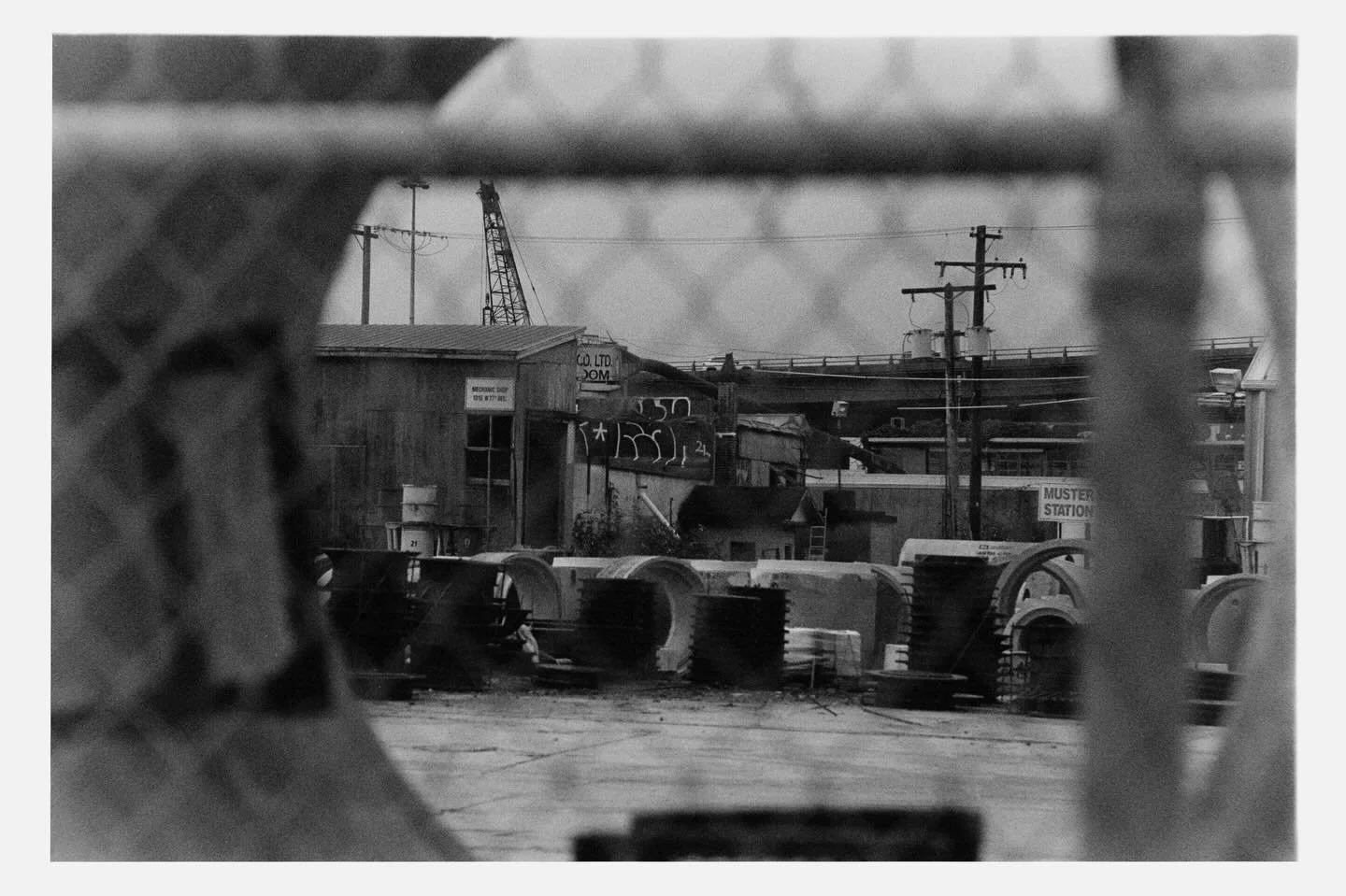Expired Lucky 400. Canon FTB QL 135 mm.