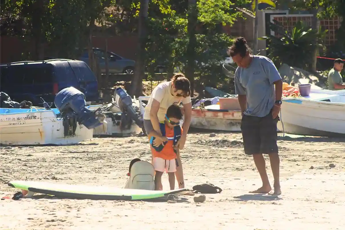 sayulita family  surf lessons - marea surf school