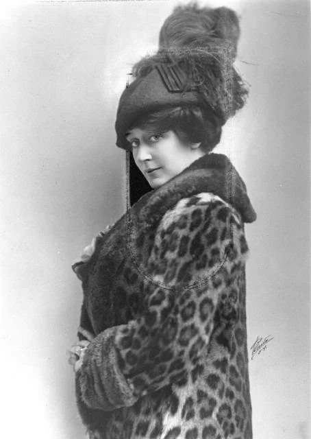 Jane M. Gaines &amp; The Two Presents of Feminist Film Theory