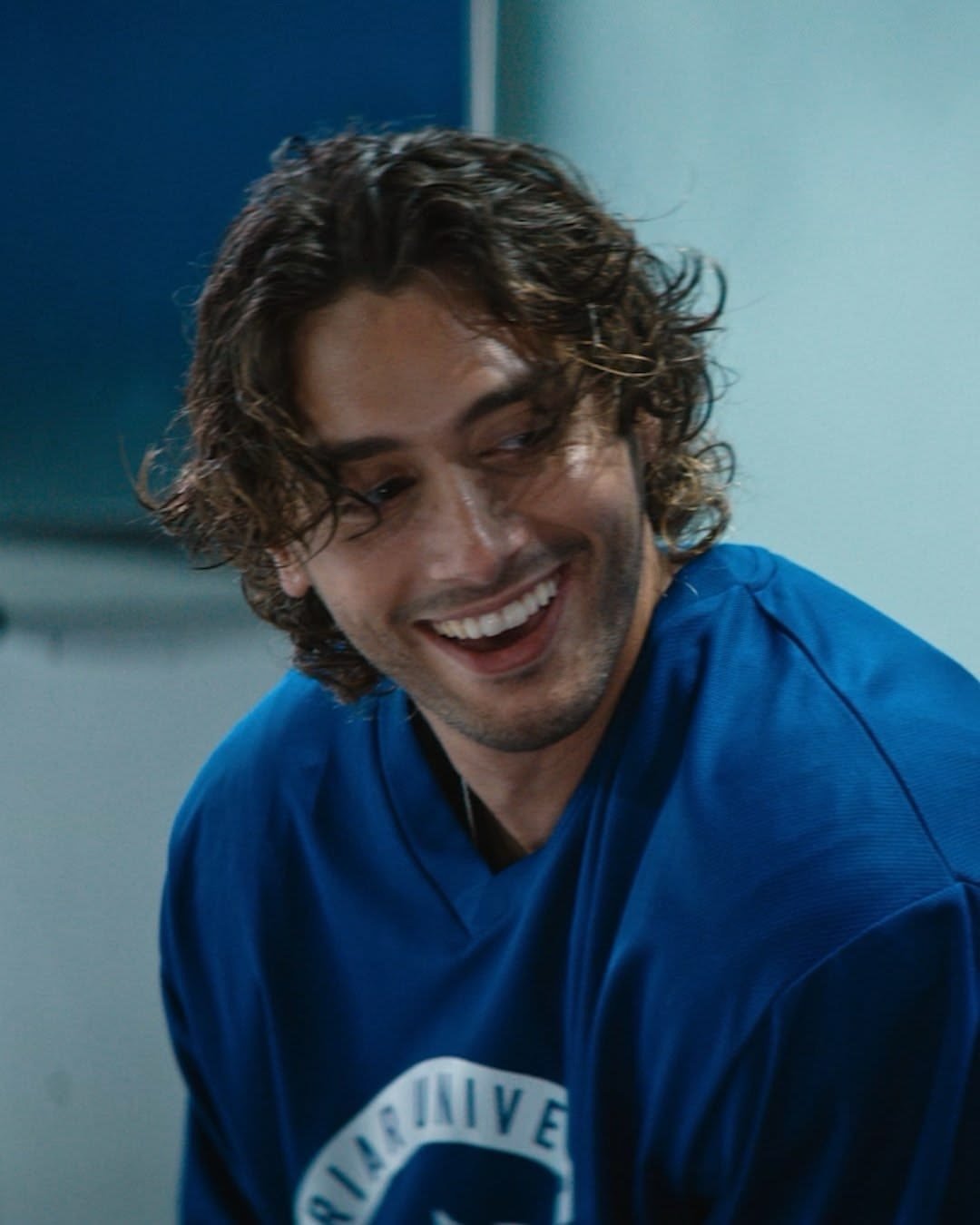 the entire cast of off campus is gorgeous but today we&rsquo;re talking about antonio cipriano❤️&zwj;🔥
he plays john logan in the new amazon prime series. you may have seen him on other tv shows like the sex lives of college girls or pretty little l