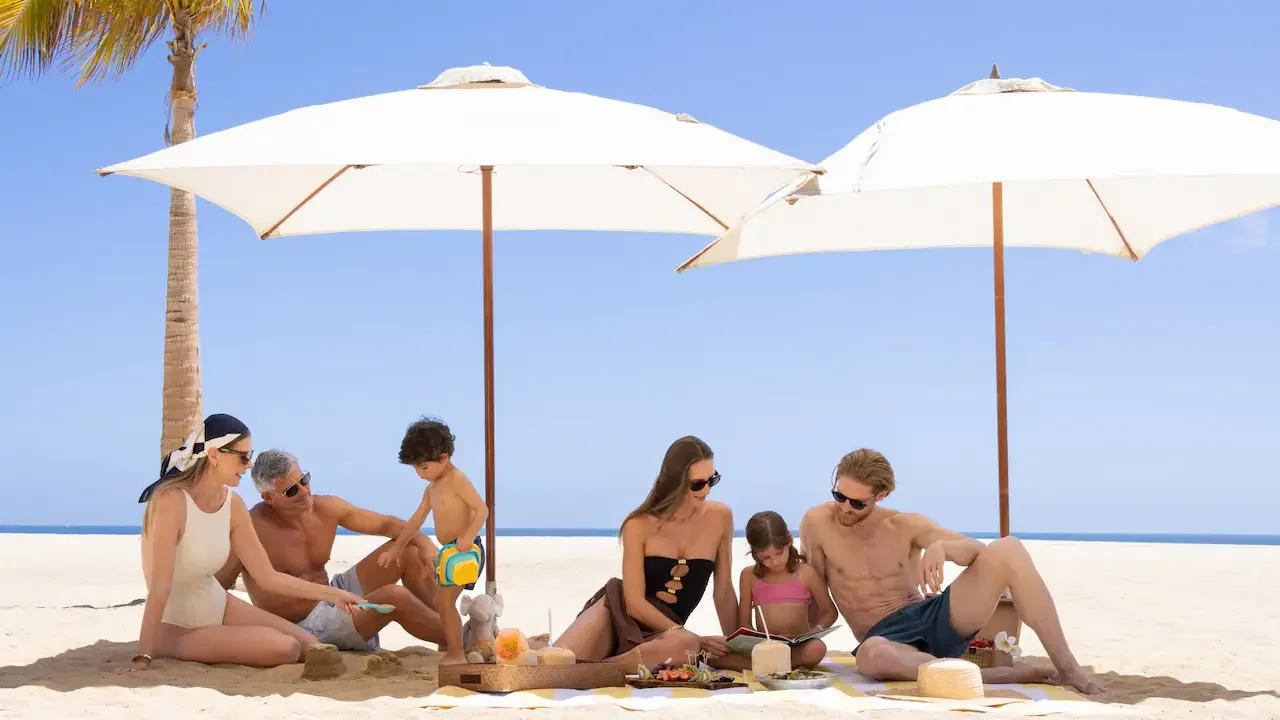 SJDIF-P0593-Beach-Family-Sand-Sea.16x9.webp