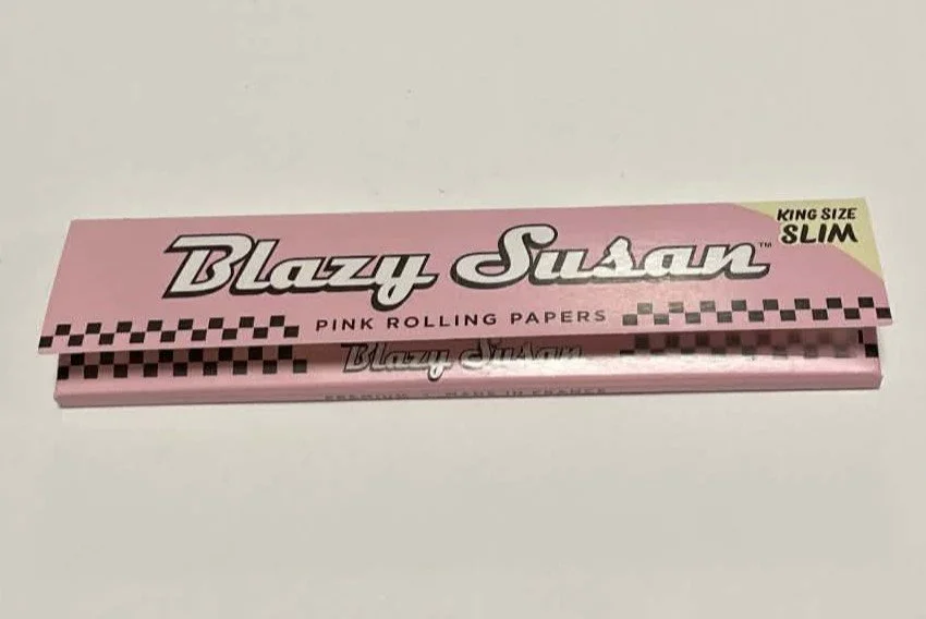 Blazy Susan Pink Rolling Papers (King Size Slim)