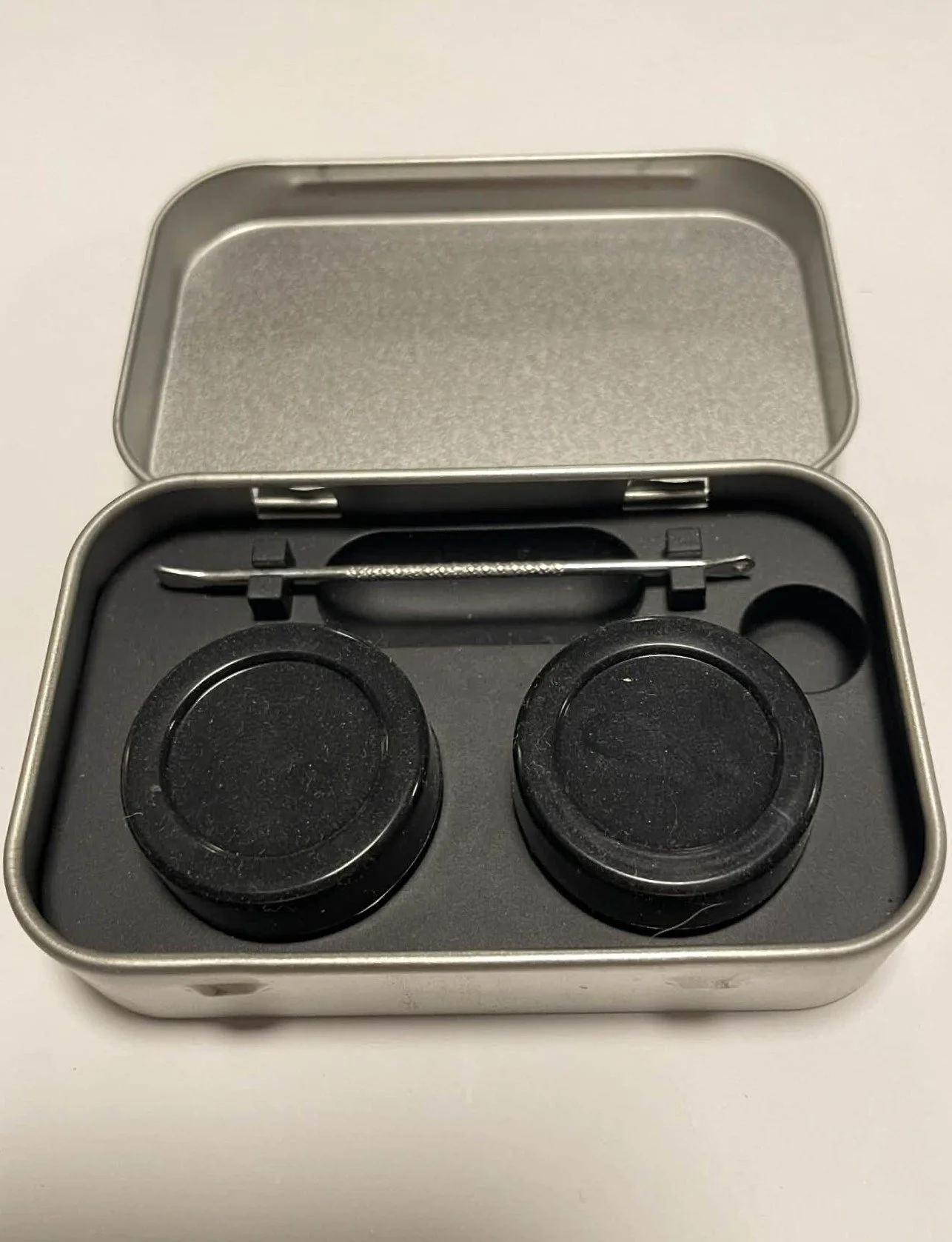 Genuine Silicone Premium Dab Container Set (Metal Case)
