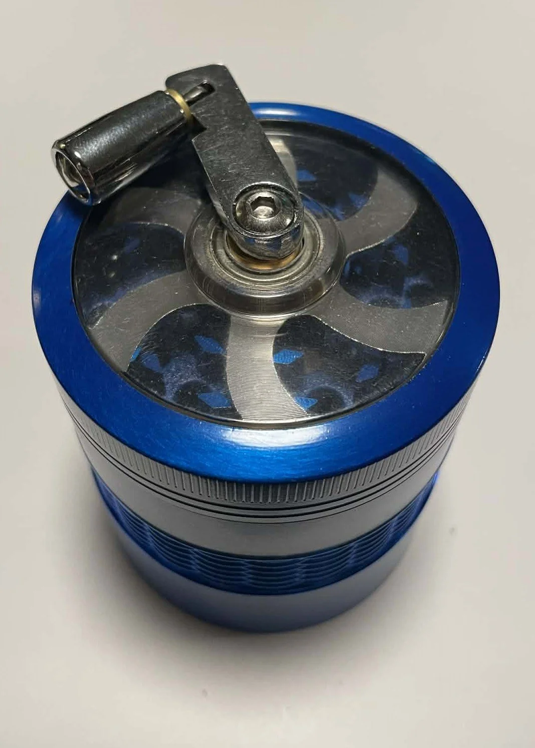 Spin-Top Metal Grinder