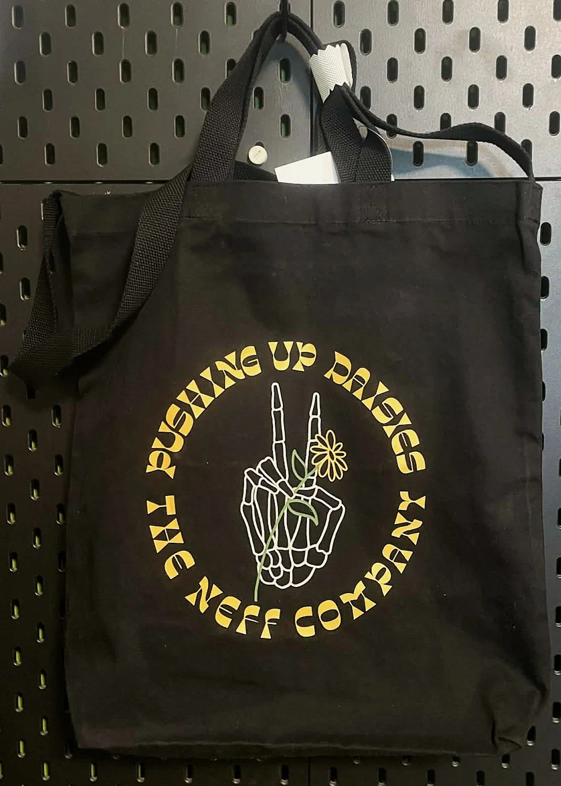 “Pushing Up Daisies” Tote Bag (Neff)