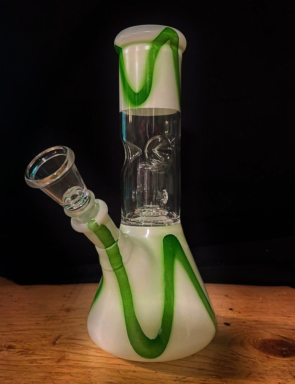 small wavy green.jpg