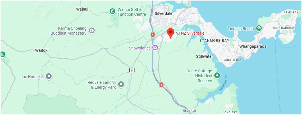 Map showing Siliverdale, New Zealand, with nearby landmarks including Wainui Golf & Function Centre, Karma ChoeLing Buddhist Monastery, Snowplanet, Jax Homekill, Redvale Landfill & Energy Park, Dacre Cottage Historical Reserve, Tindalls Beach, Whangaparaoa, Army Bay, Gulf Harbour, Stillwater, Arkles Bay, and Karepiro Bay.