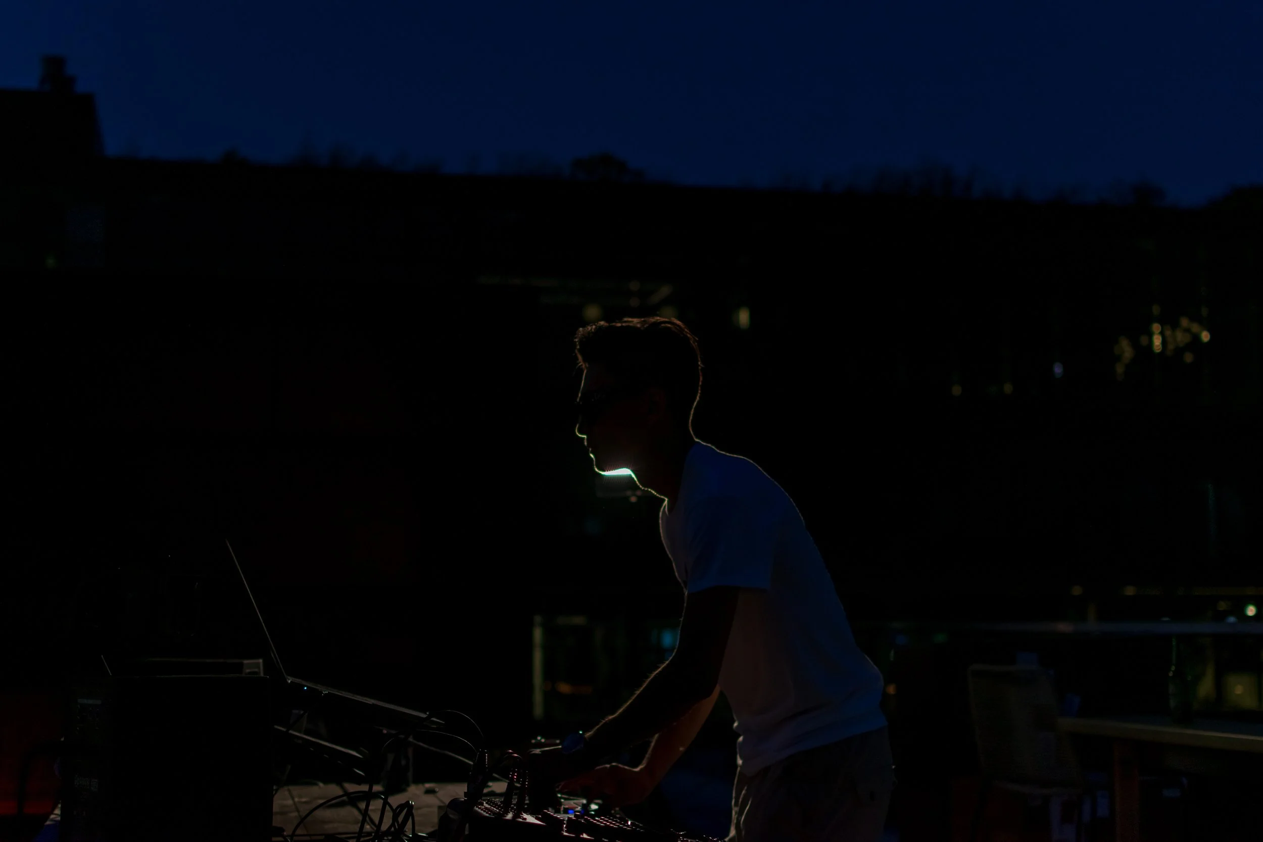 710Studio_091821_D5300_0401_RB.jpg
