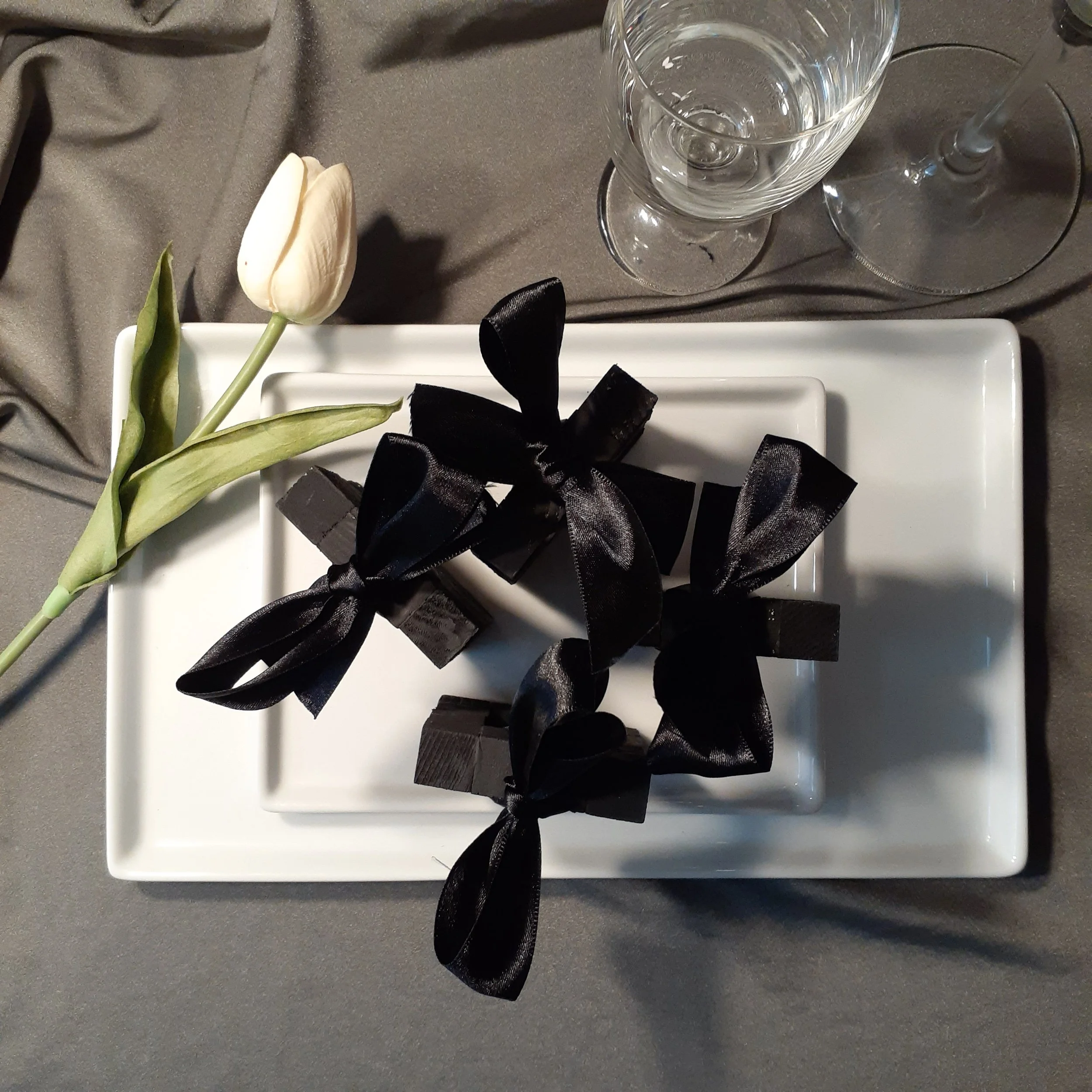 Black - Square Wood Napkin Rings (Rental)