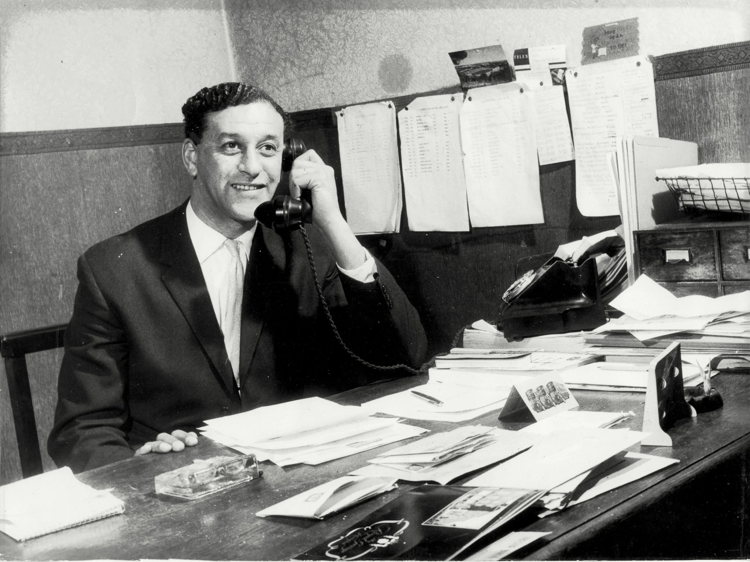 The first black manager of a professional English football club, Tony Collins was a pioneer who opened the way for others to follow by taking AFC Rochdale to the League Cup Final in 1962