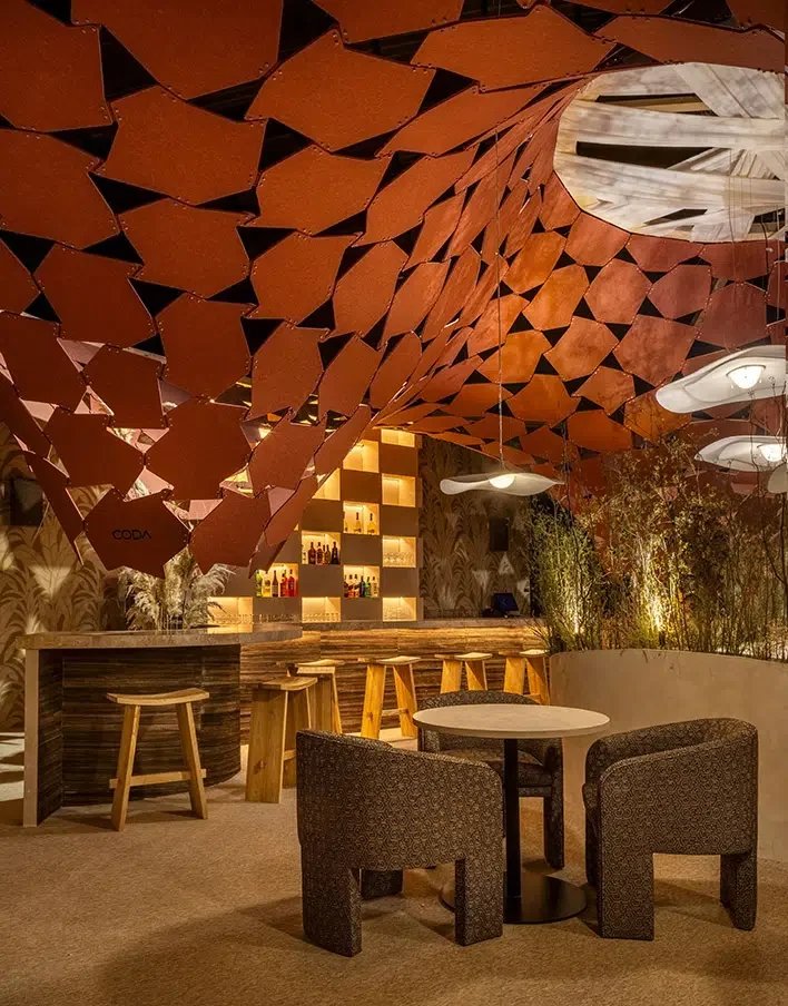 Cuando la acústica redefine el diseño interior contemporáneo.