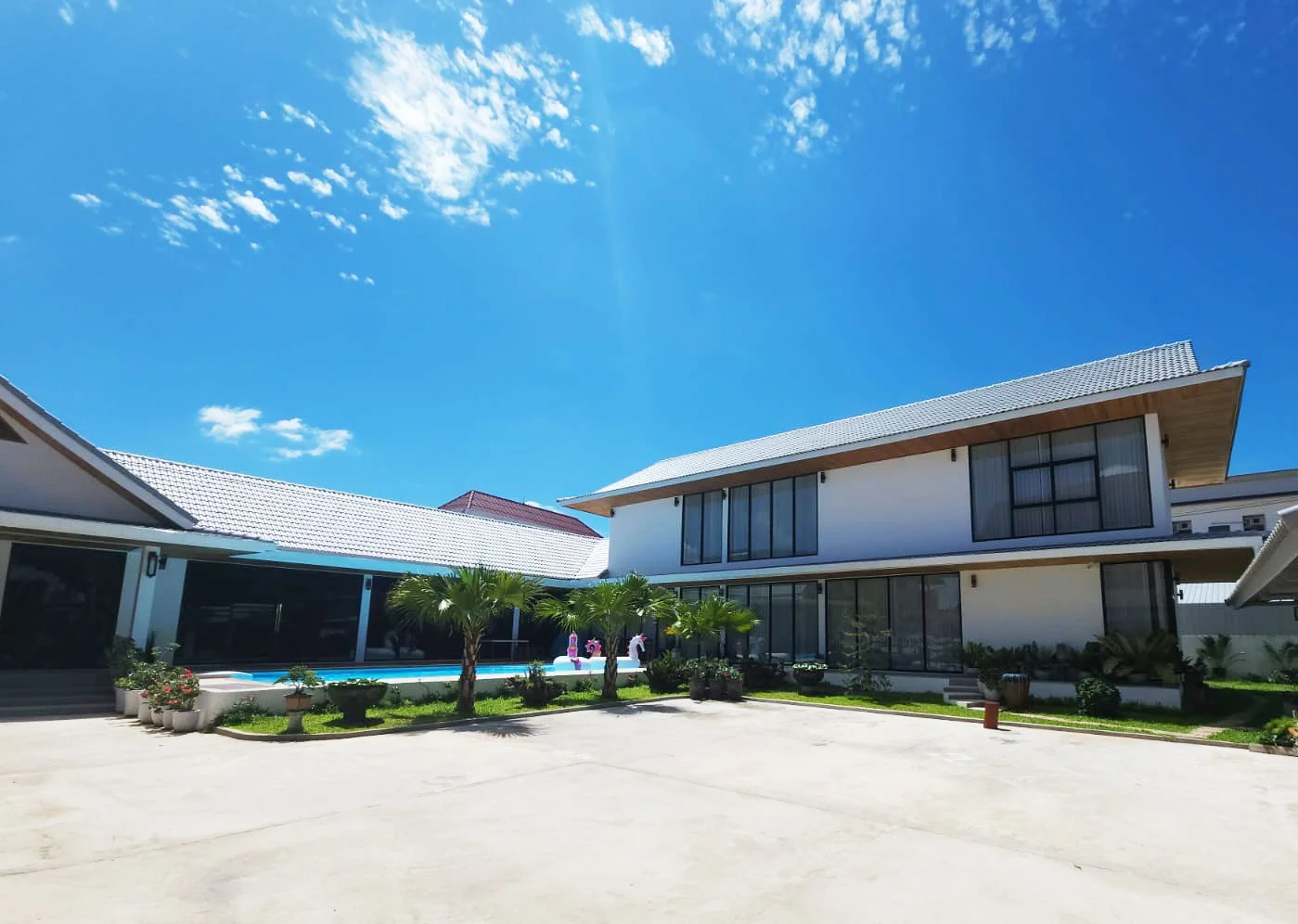 An image of the Cultural Center.