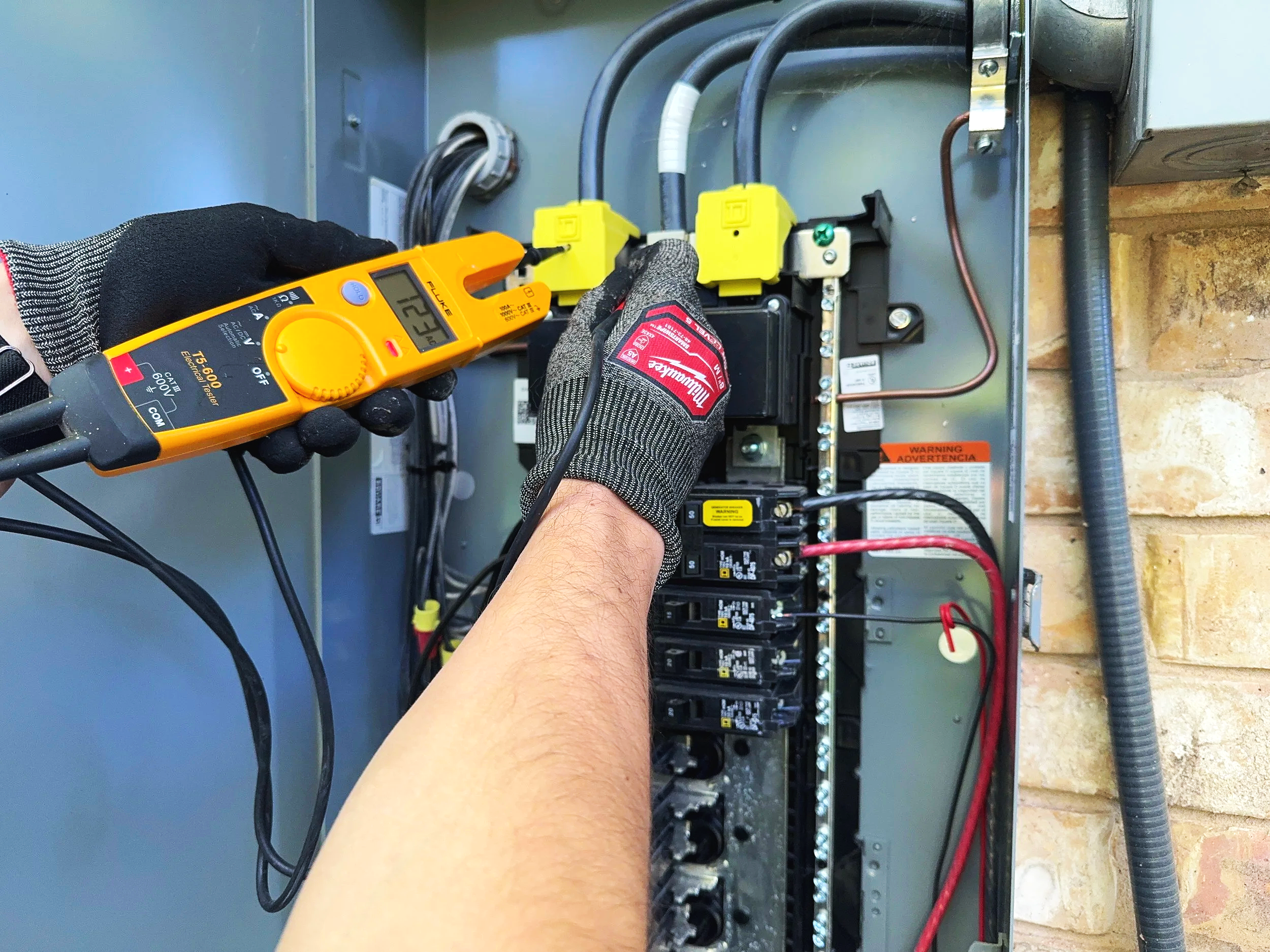 Wilco Electric electrician working in Tyler, Texas