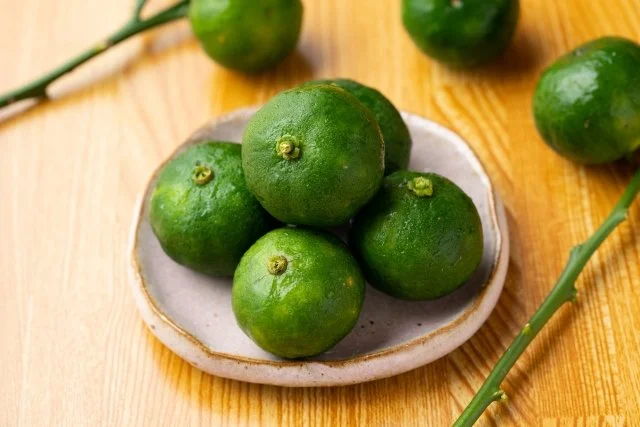  (Shikwāsā) Flat Lemon