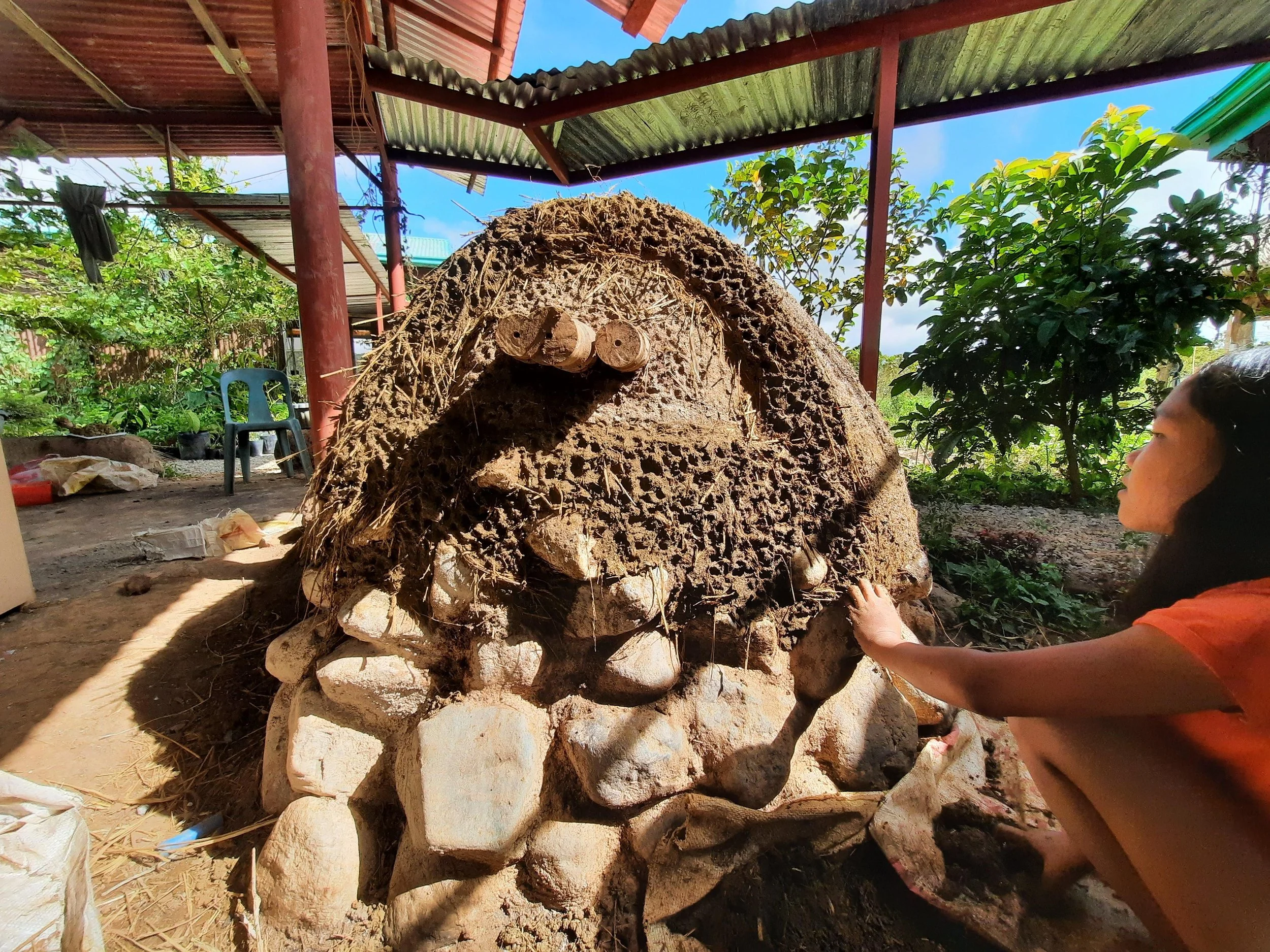  COMMUNITY BUILD: Mud Oven with Ala