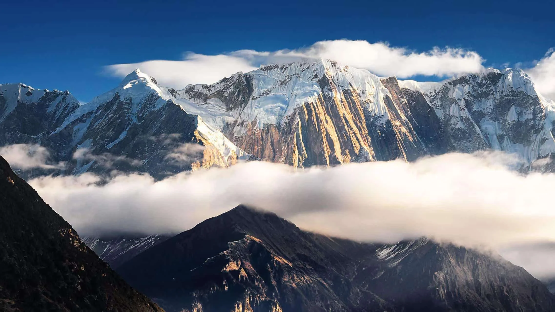 Announcement on Resumption of Opening to the Public at Everest Scenic Area