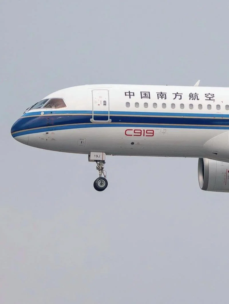 China Southern Airlines C919 jetliner on final approach with landing gear down
