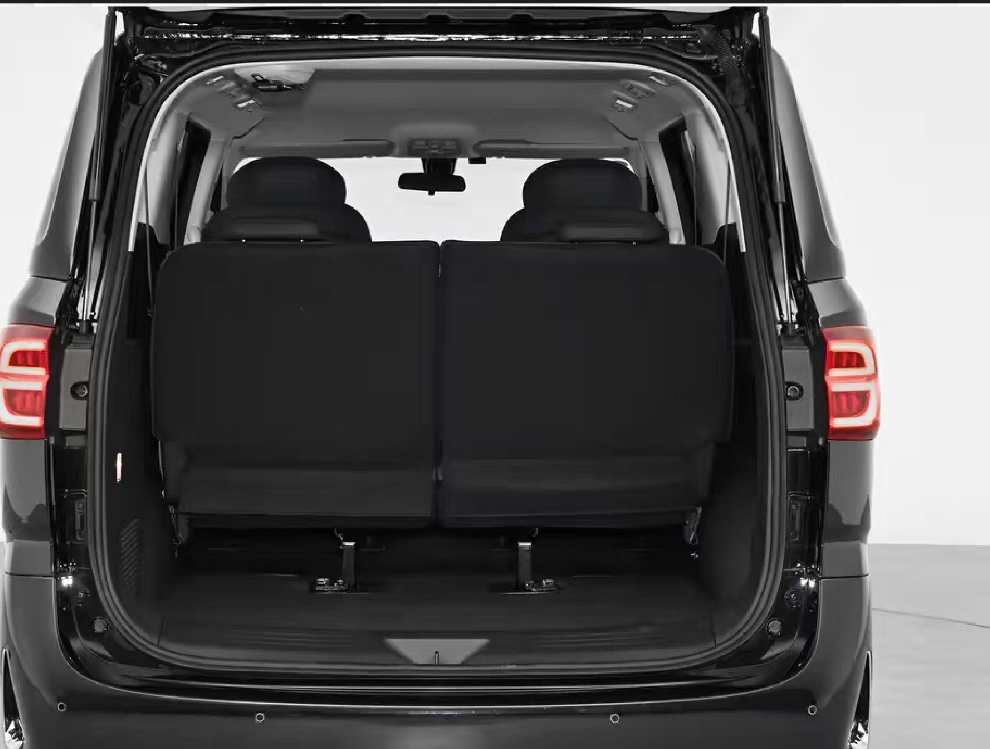 One-Way Airport Transfer Fee (7-Seat Vehicle).png