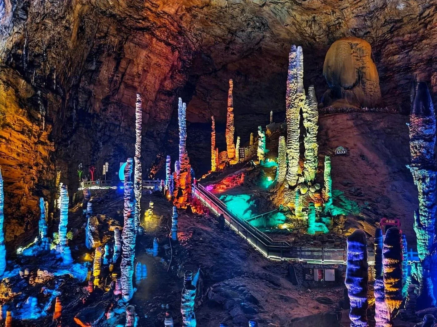Stalactites and an underground river inside Yellow Dragon Cave, Zhangjiajie