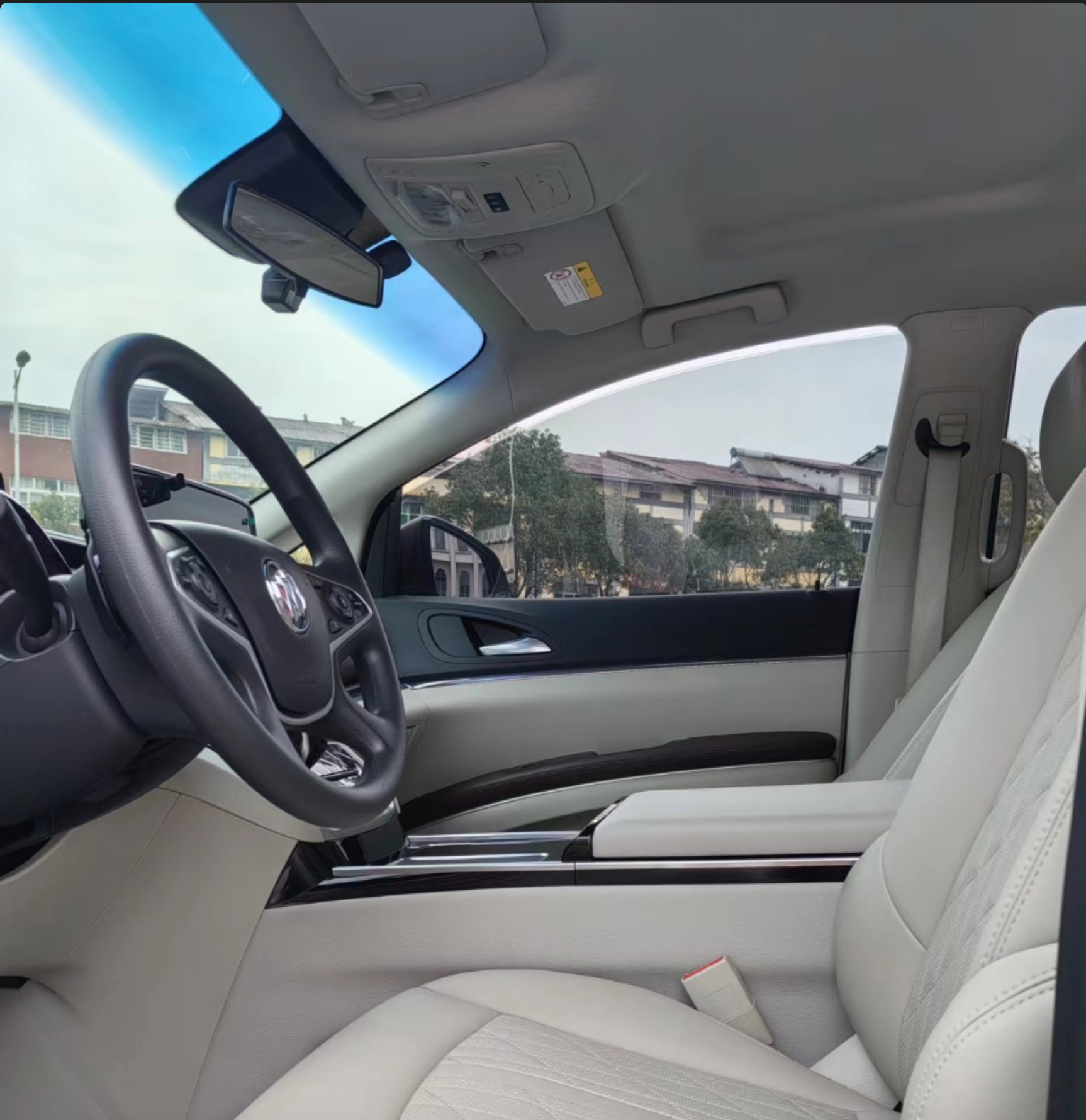 Chongqing Day Tour (9-Seat Private Car Charter).png
