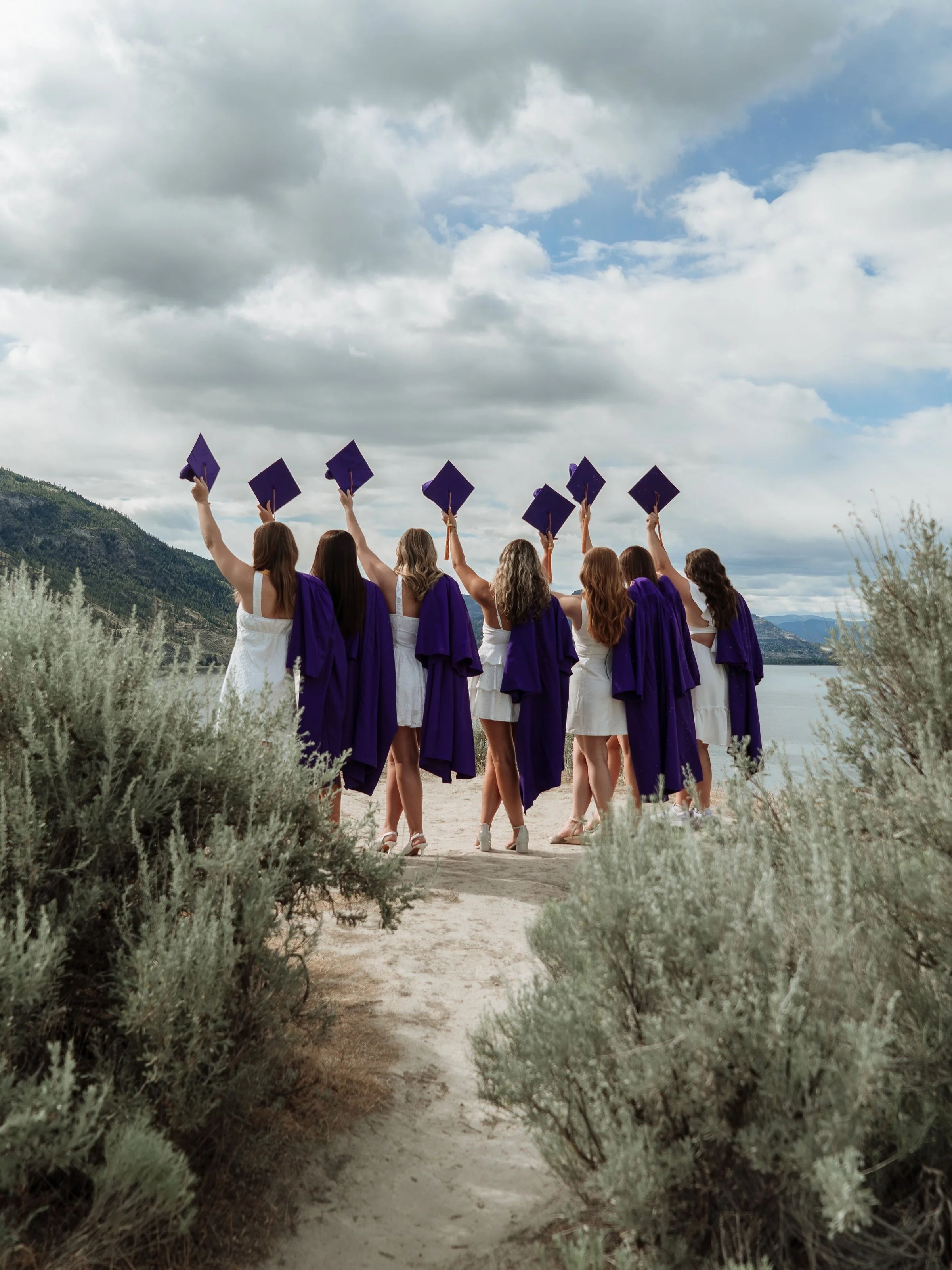 who says you need the gown? just bring your cap and we&rsquo;ll handle the rest 🎓 Graduation package now $129*&mdash; Book using the link in my bio or DM me to lock in your spot before school&rsquo;s out!
.
.
#graduation #highschool #capandgown #pen