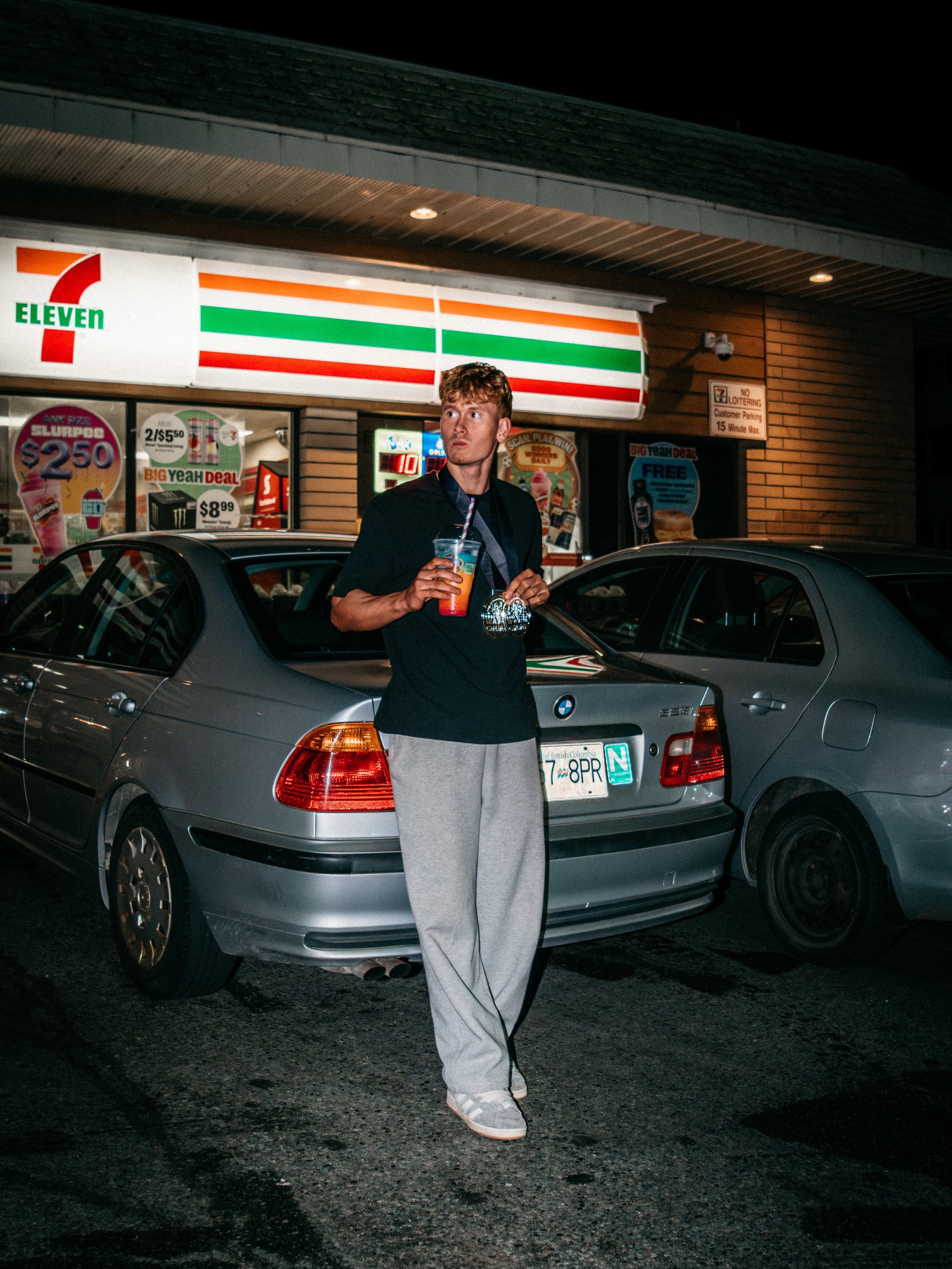 cbum inspired shoot 
.
book thru link in bio 
.
#bodybuilding #flashphotography #711 #slurpee