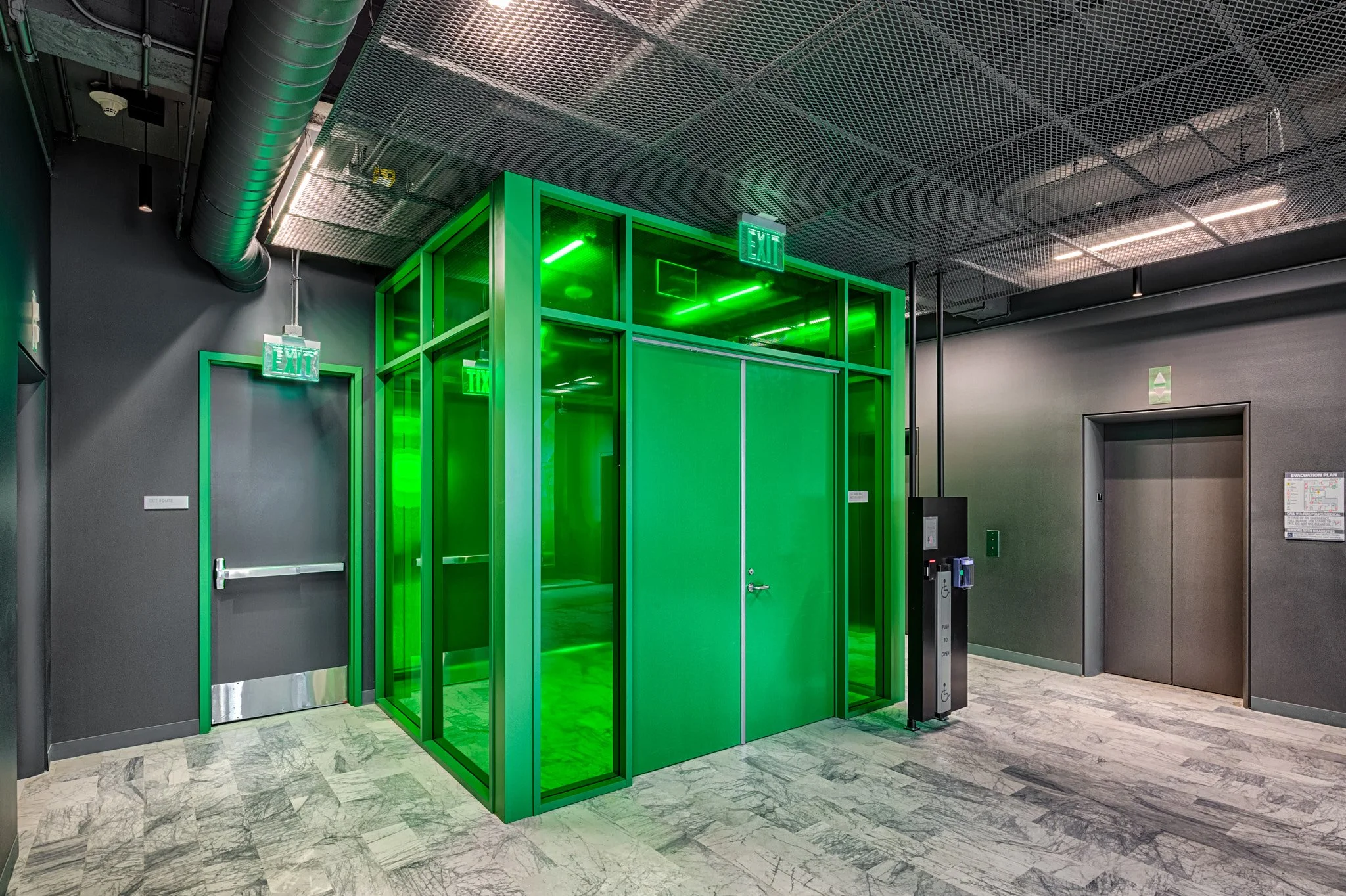 landmark-green-glass-elevator-san-francisco.jpg