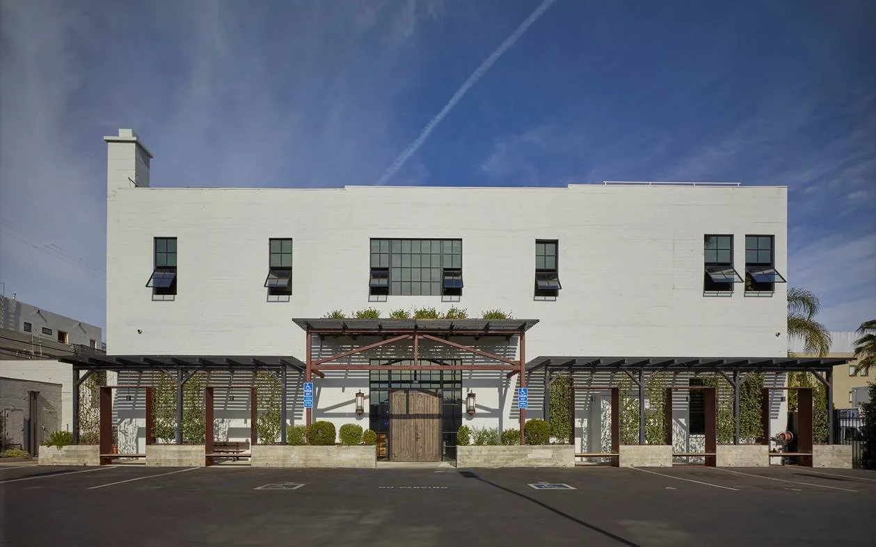 smuggler-hollywood-creative-headquarters-main-facade.jpg