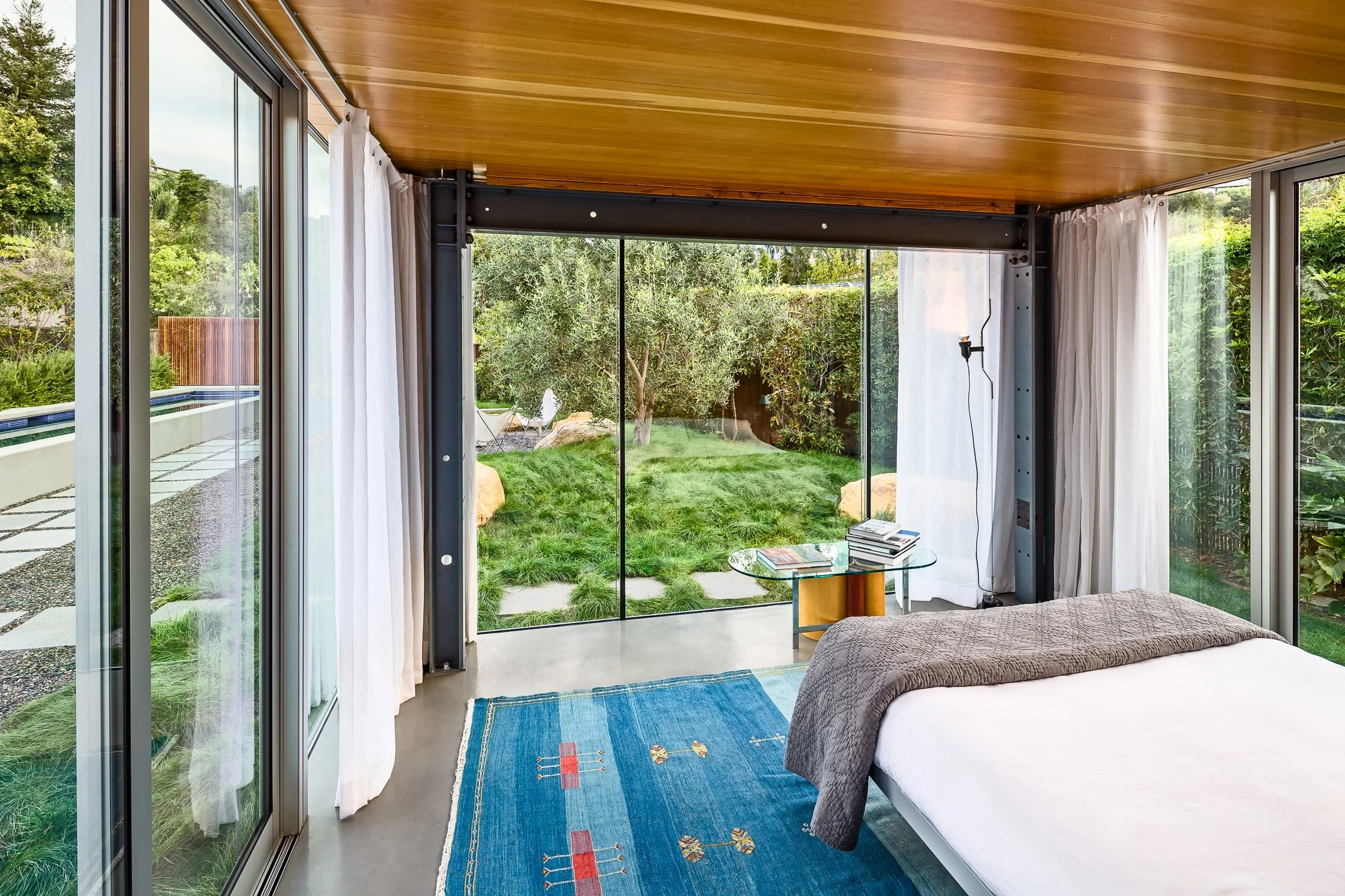cl20-residential-prototype-santa-barbara-bedroom-landscape.jpg