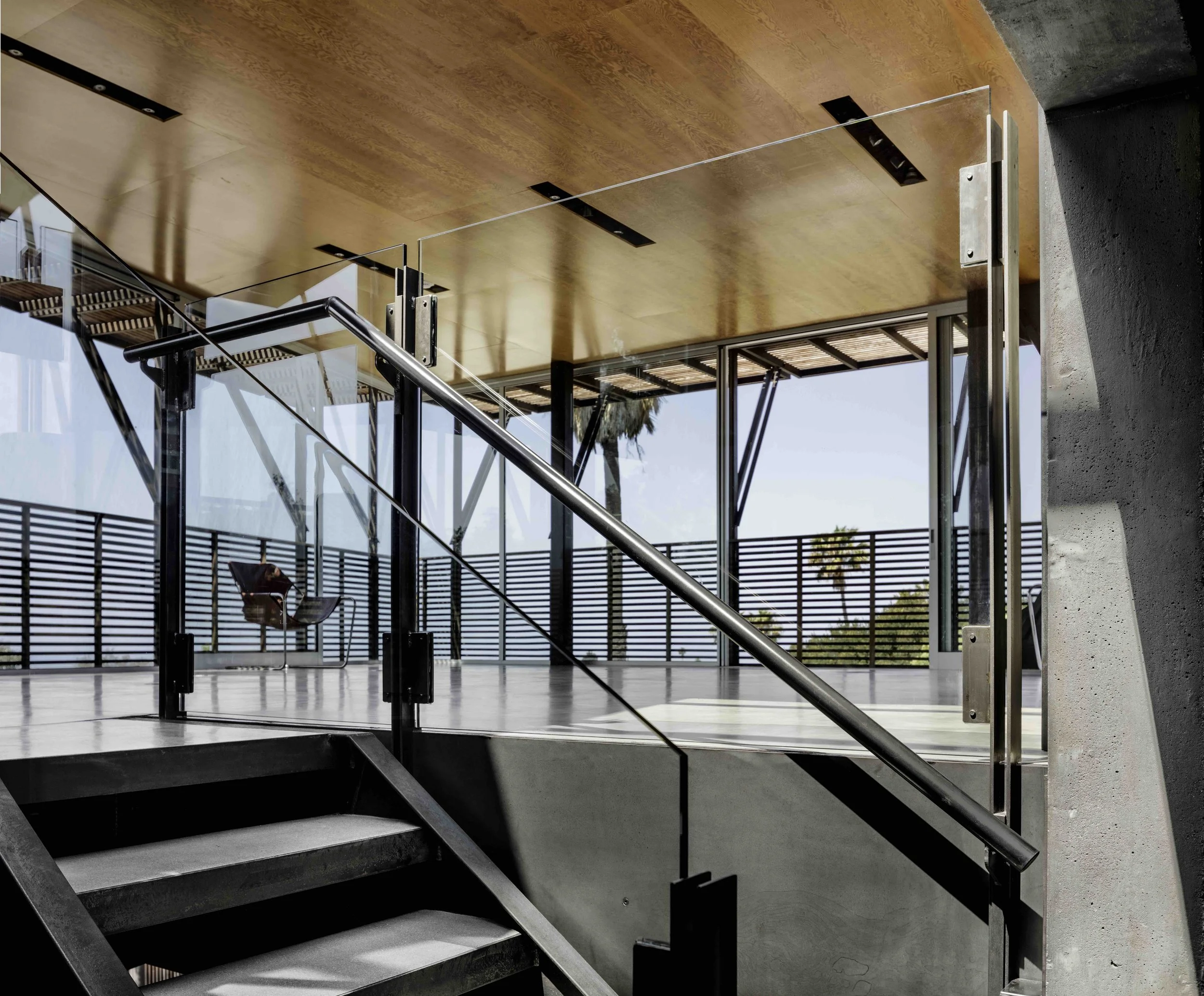skyline-residence-floating-steel-stair.jpg