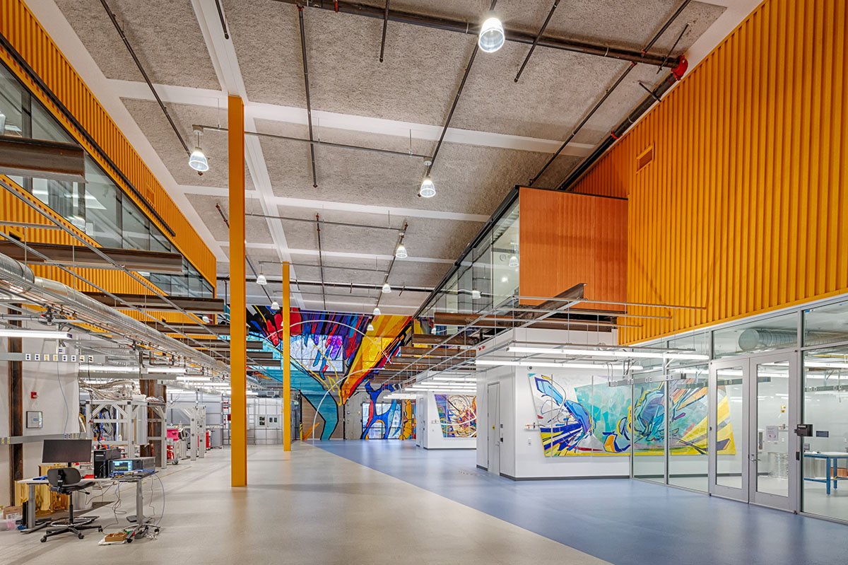 google-goleta-quantum-research-laboratory-interior.jpg