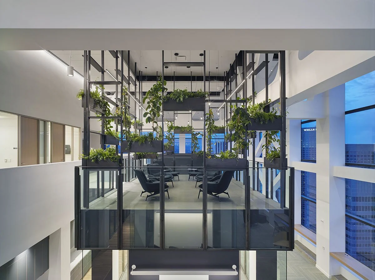 bcg-los-angeles-hanging-garden.jpg