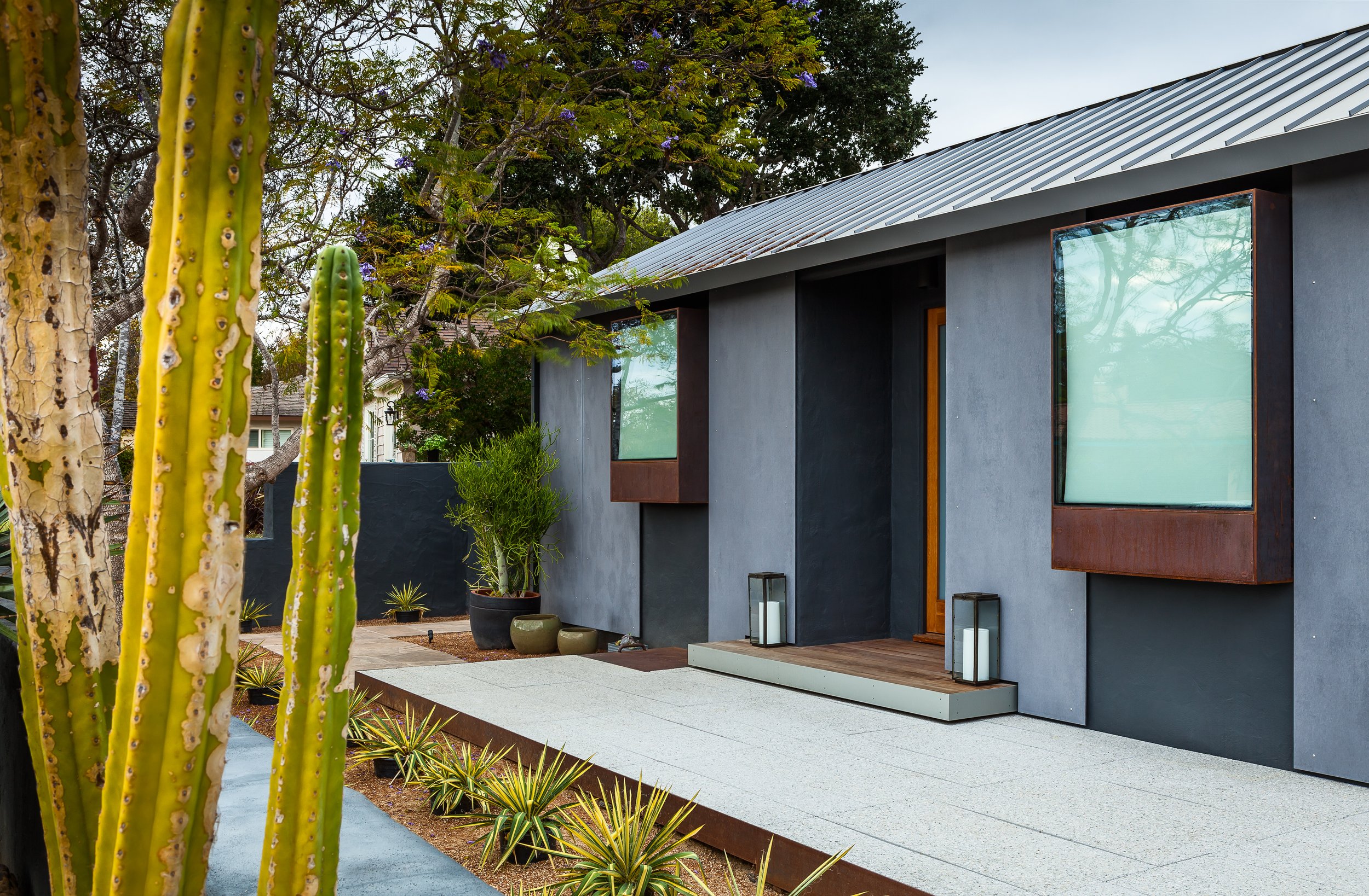 cl20-residential-prototype-santa-barbara-entry-landscape.jpg