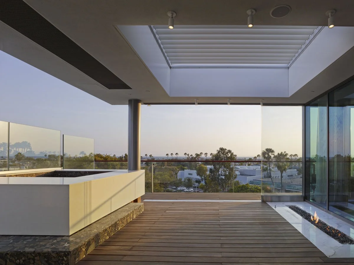via-lido-residence-waterfront-terrace.jpg