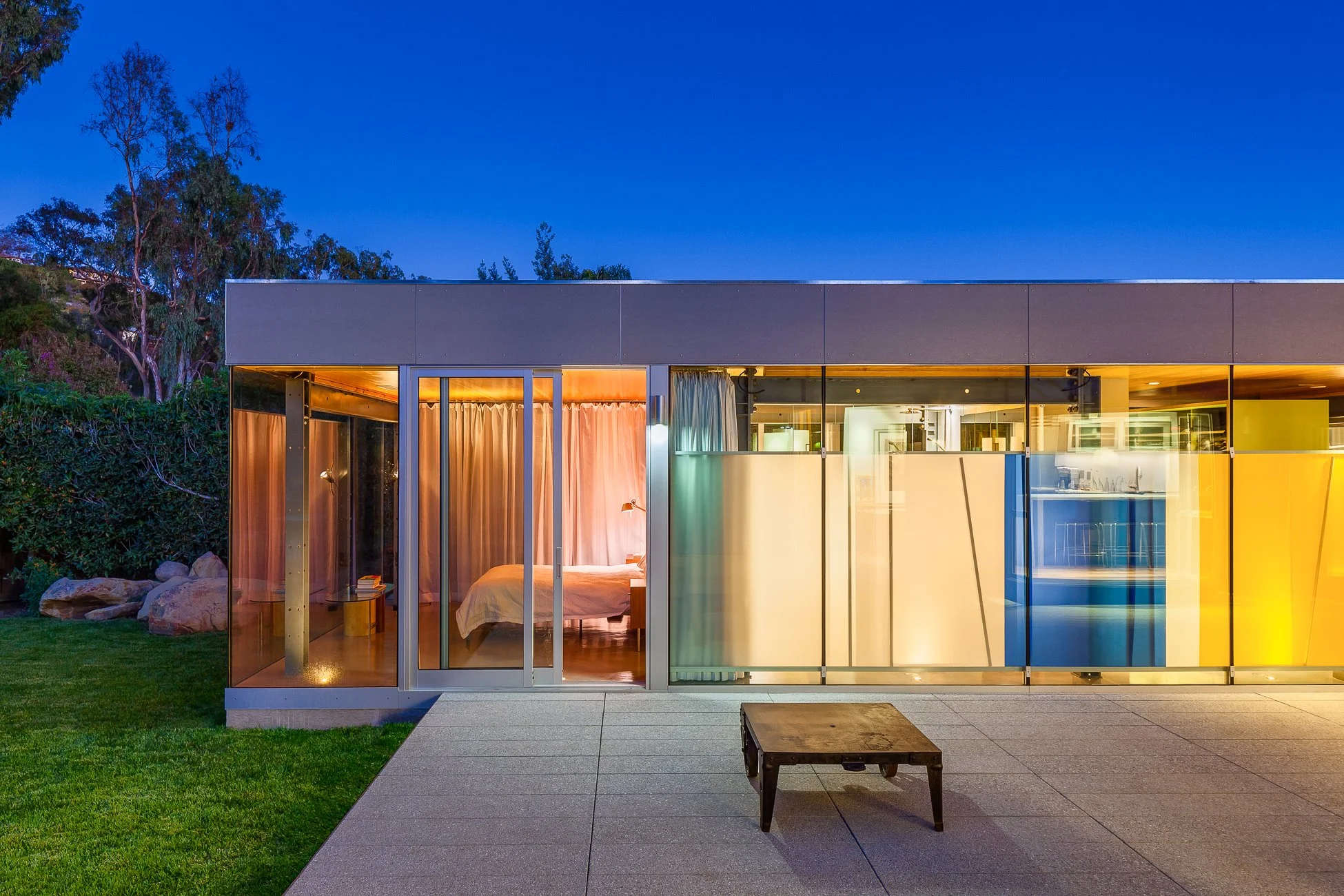 cl20-residential-prototype-santa-barbara-steel-glass-addition.jpg