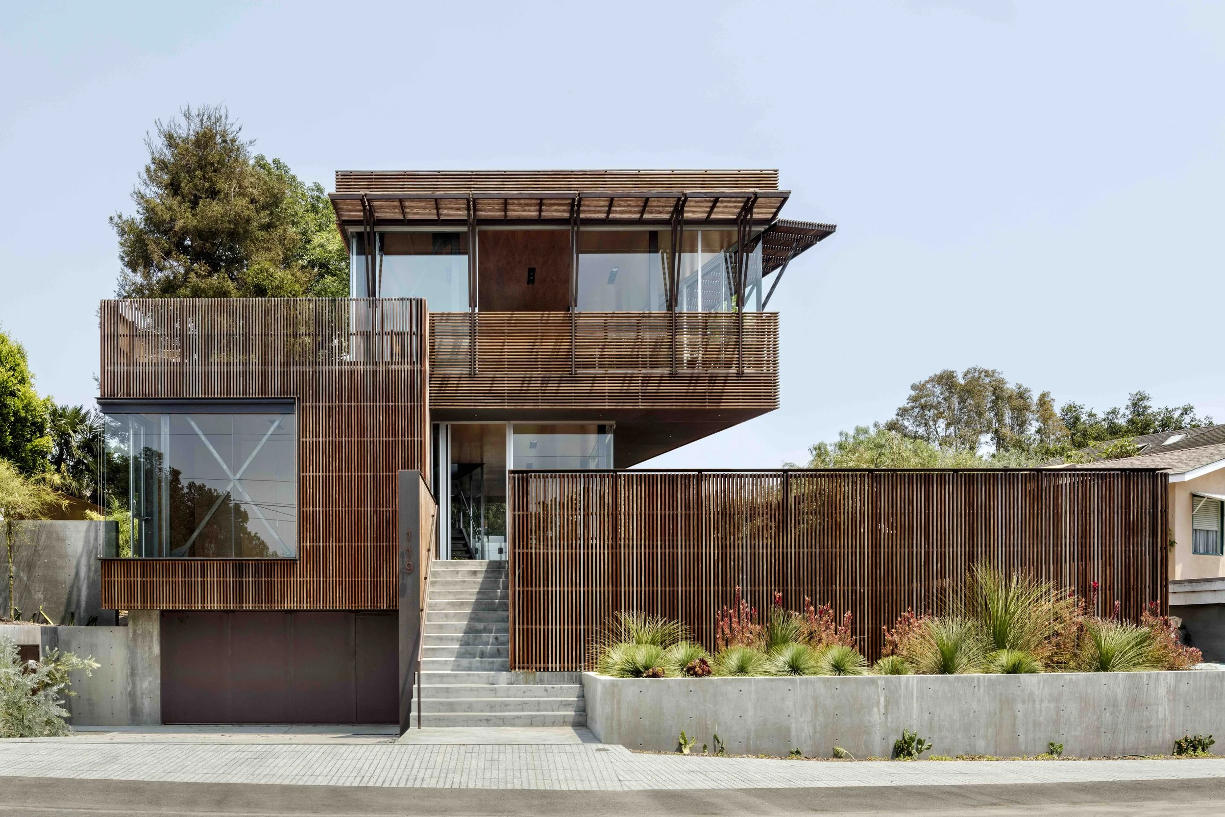  skyline-residence-street-elevation.jpg