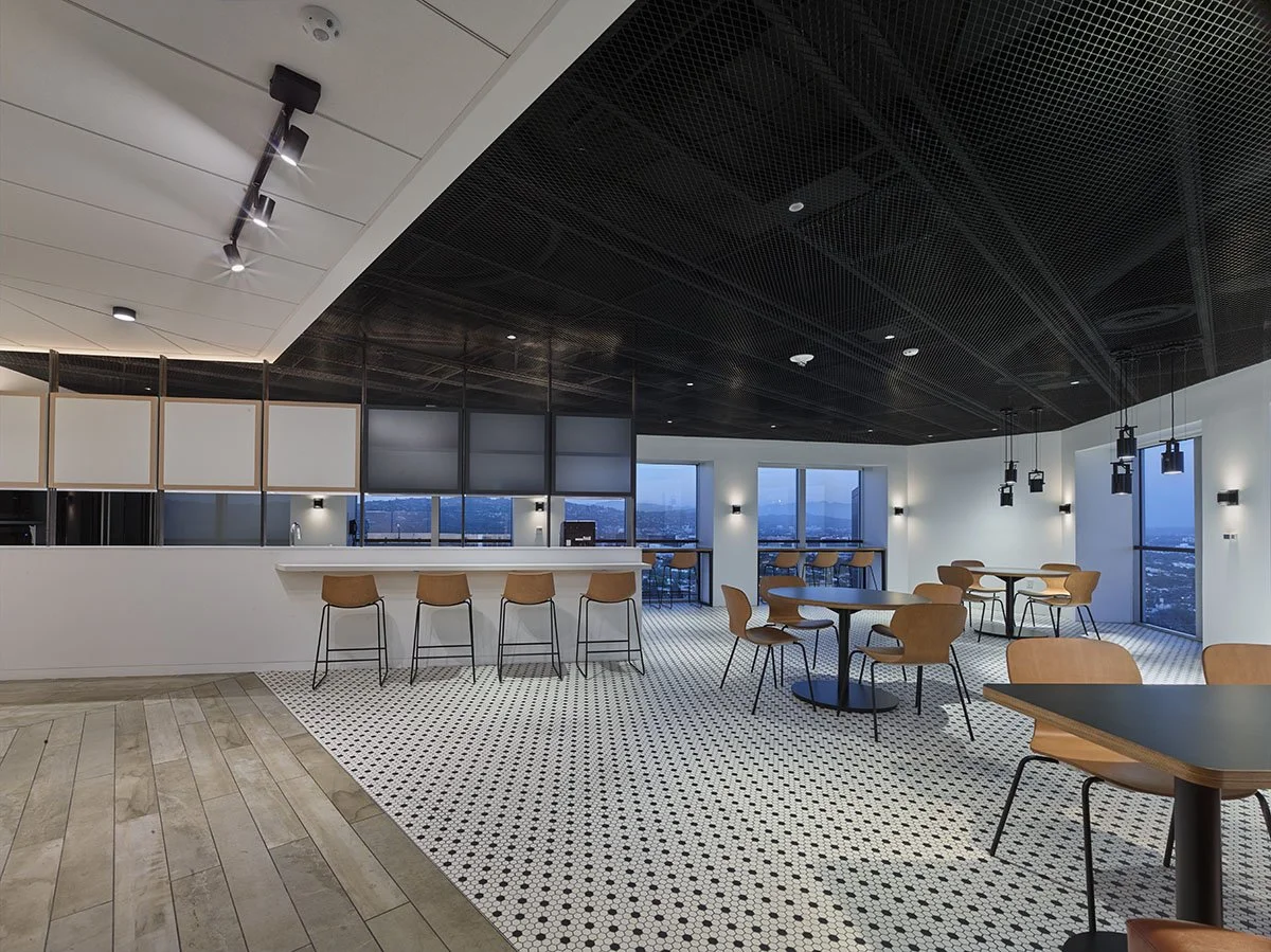 savitsky-satin-bacon-bucci-century-city-office-lounge-conference-room.jpg