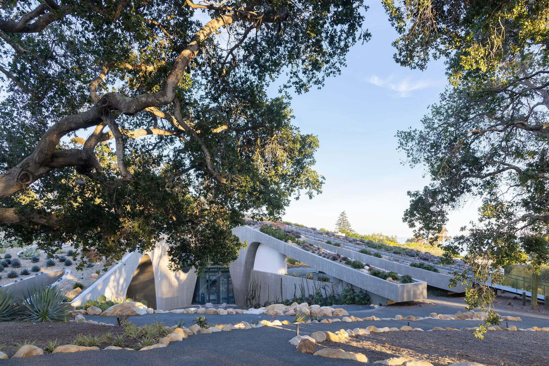 Hill-House-Montecito-Exterior_07.jpg